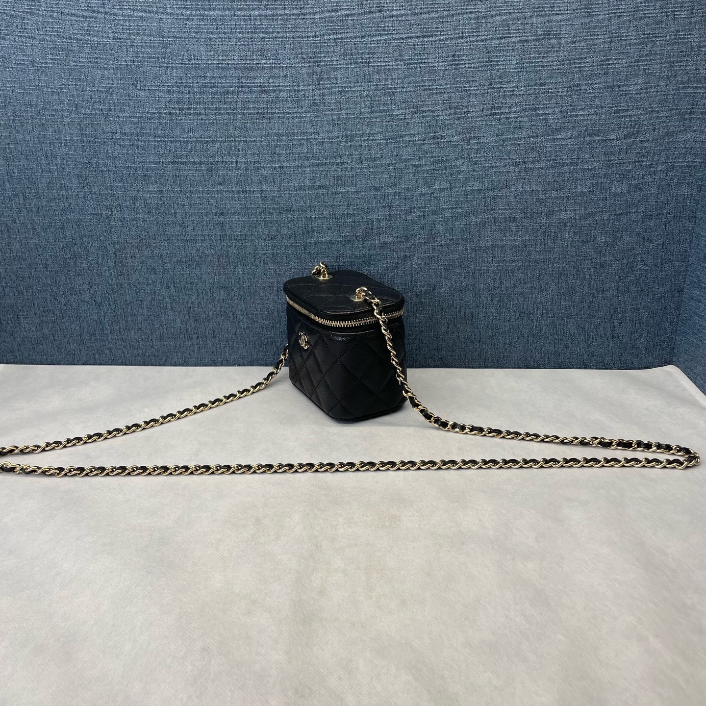 【預訂貨品】CHANEL黑金荔枝皮盒子包