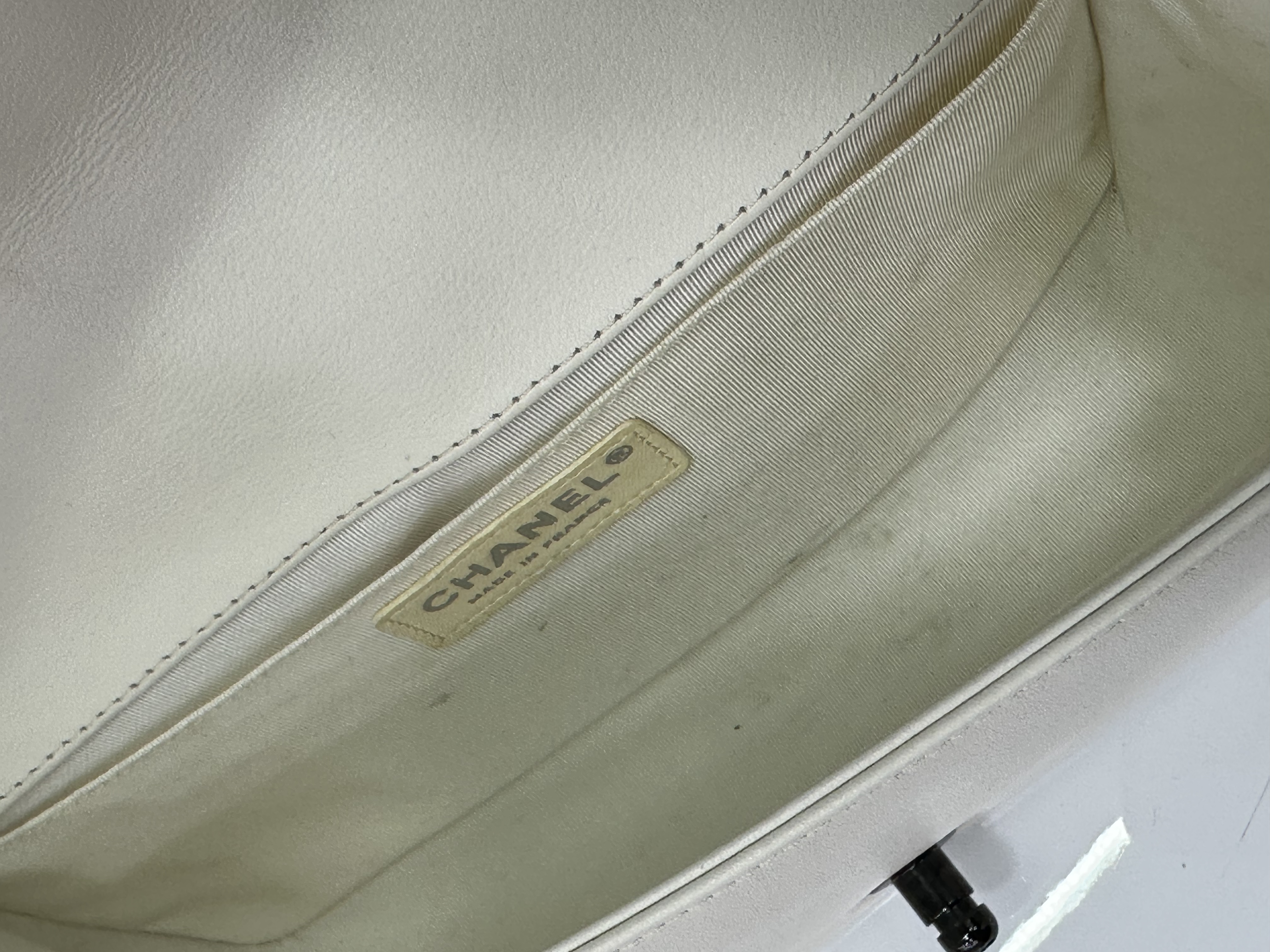 直播貨品 |  [1個-$100 2個-$300］EE103