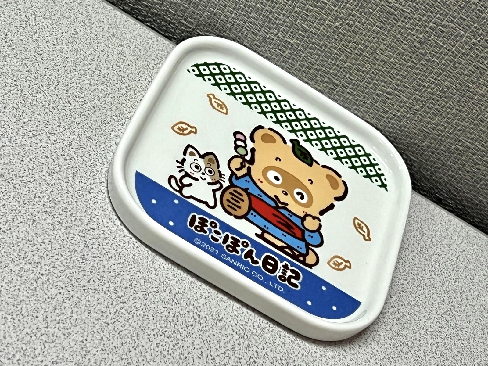 🎌日本直送🎌浣熊 陶瓷飾物擺設裝飾碟1套2隻