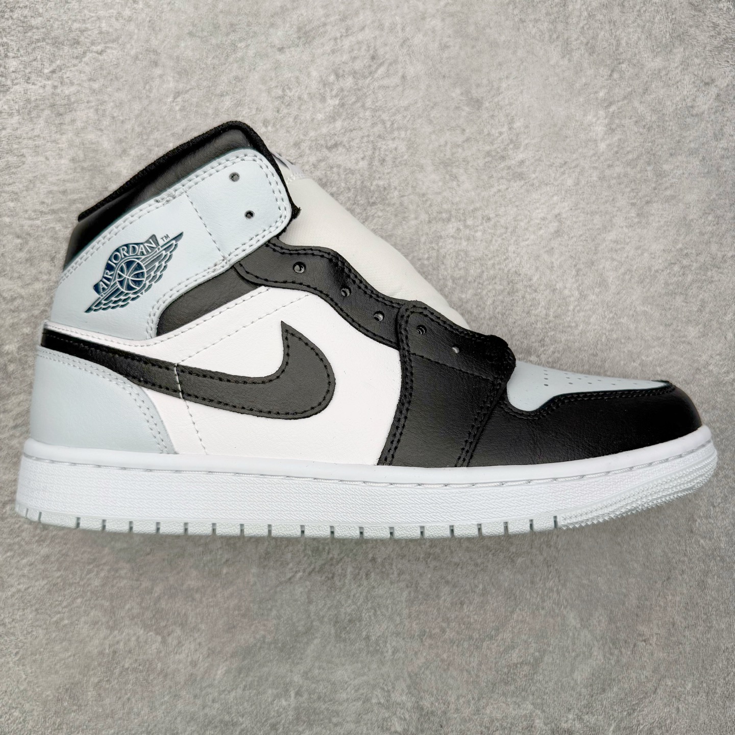 Nike Air Jordan 1 Mid DQ8426-002