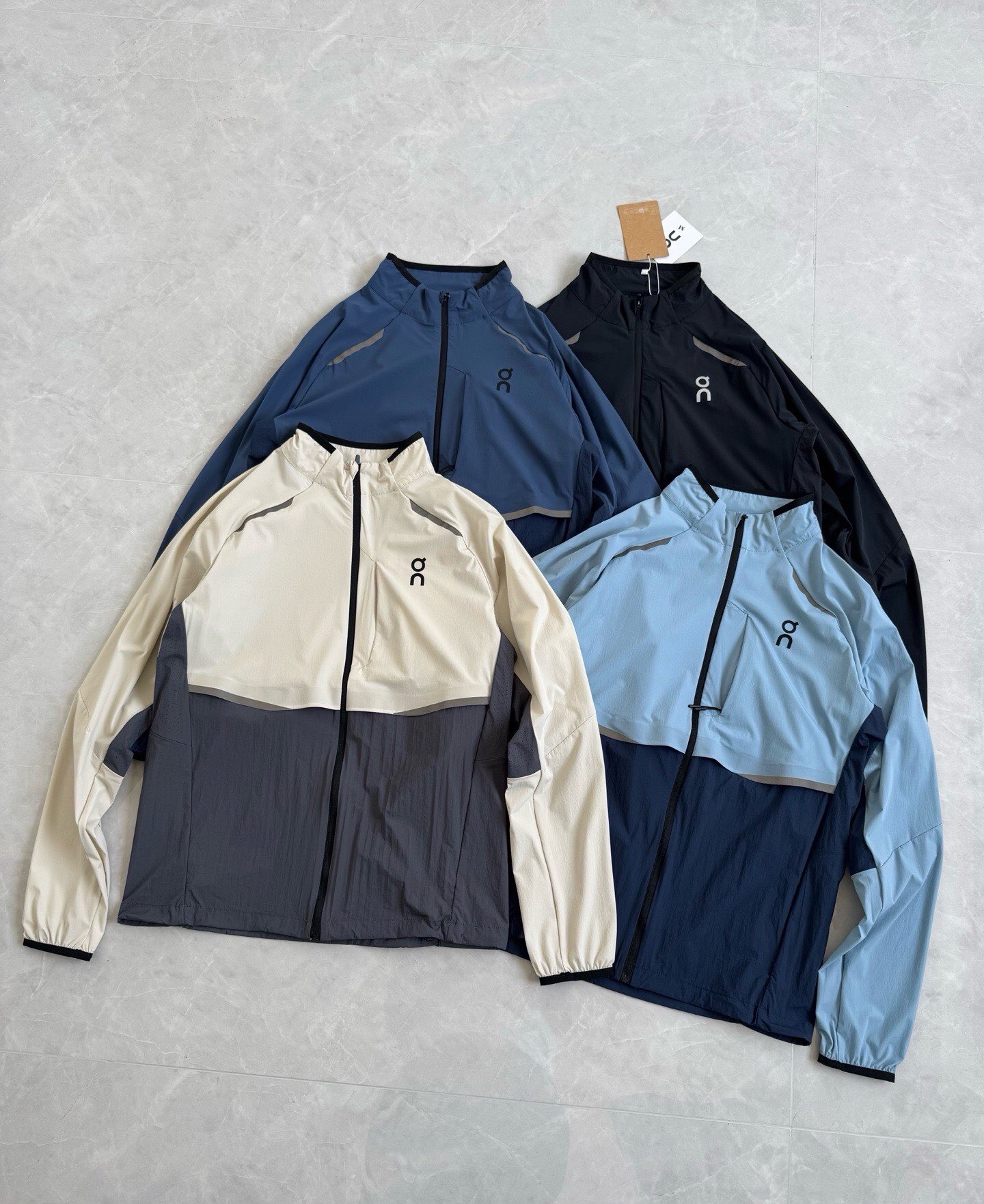 On四色風褸（男女同款）