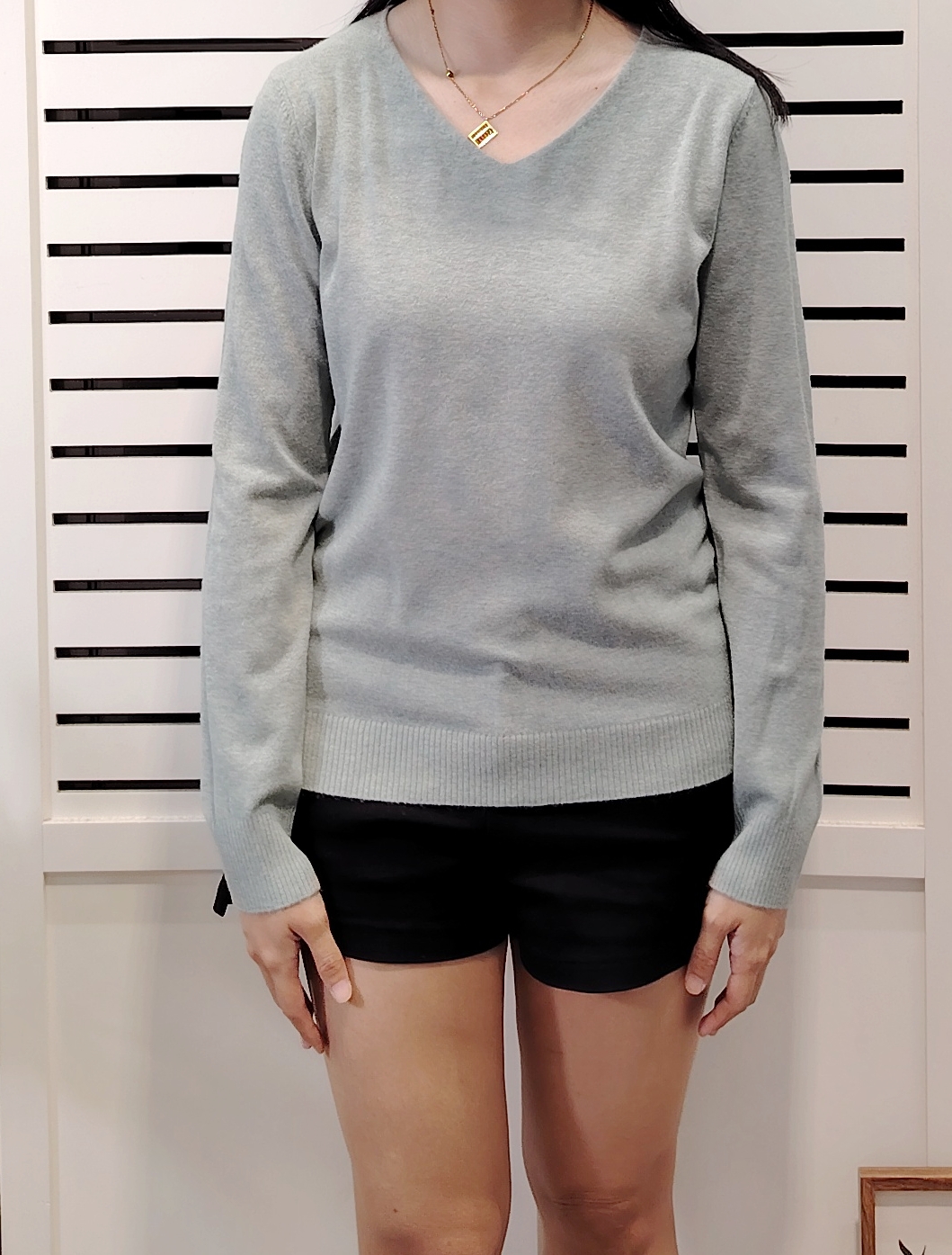 S8816 Long Sleeve V Neck Knit Wear