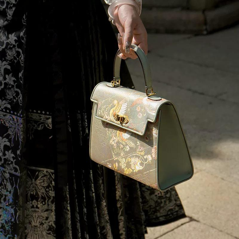 唐錦∞春曉曲刺繡花鳥紋新中式手袋