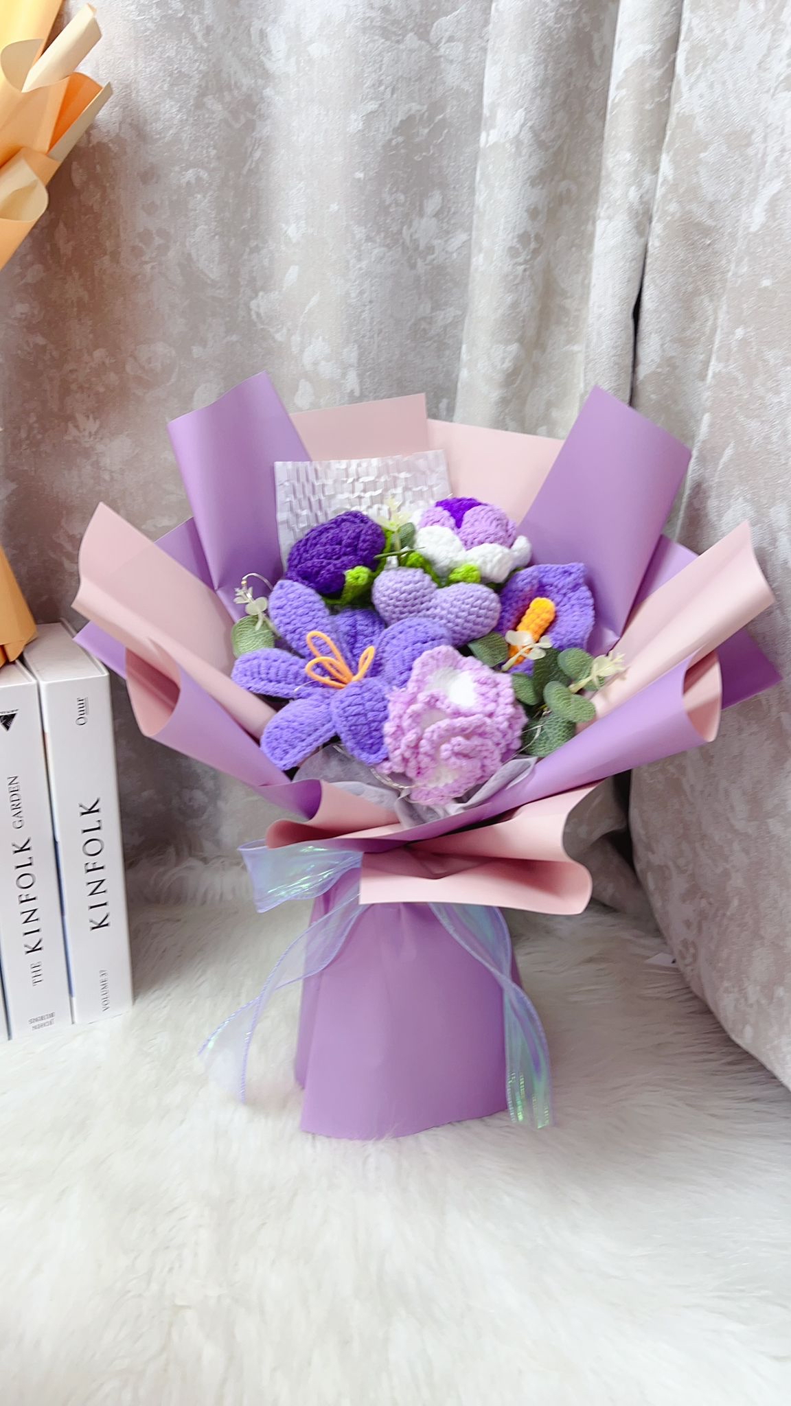 康乃馨鬱金香玫瑰編織花花束