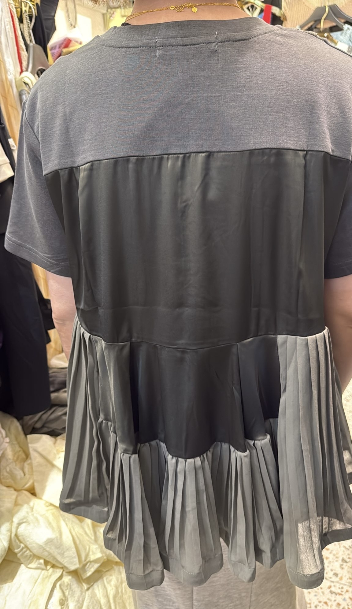 拼料百褶A cut Top