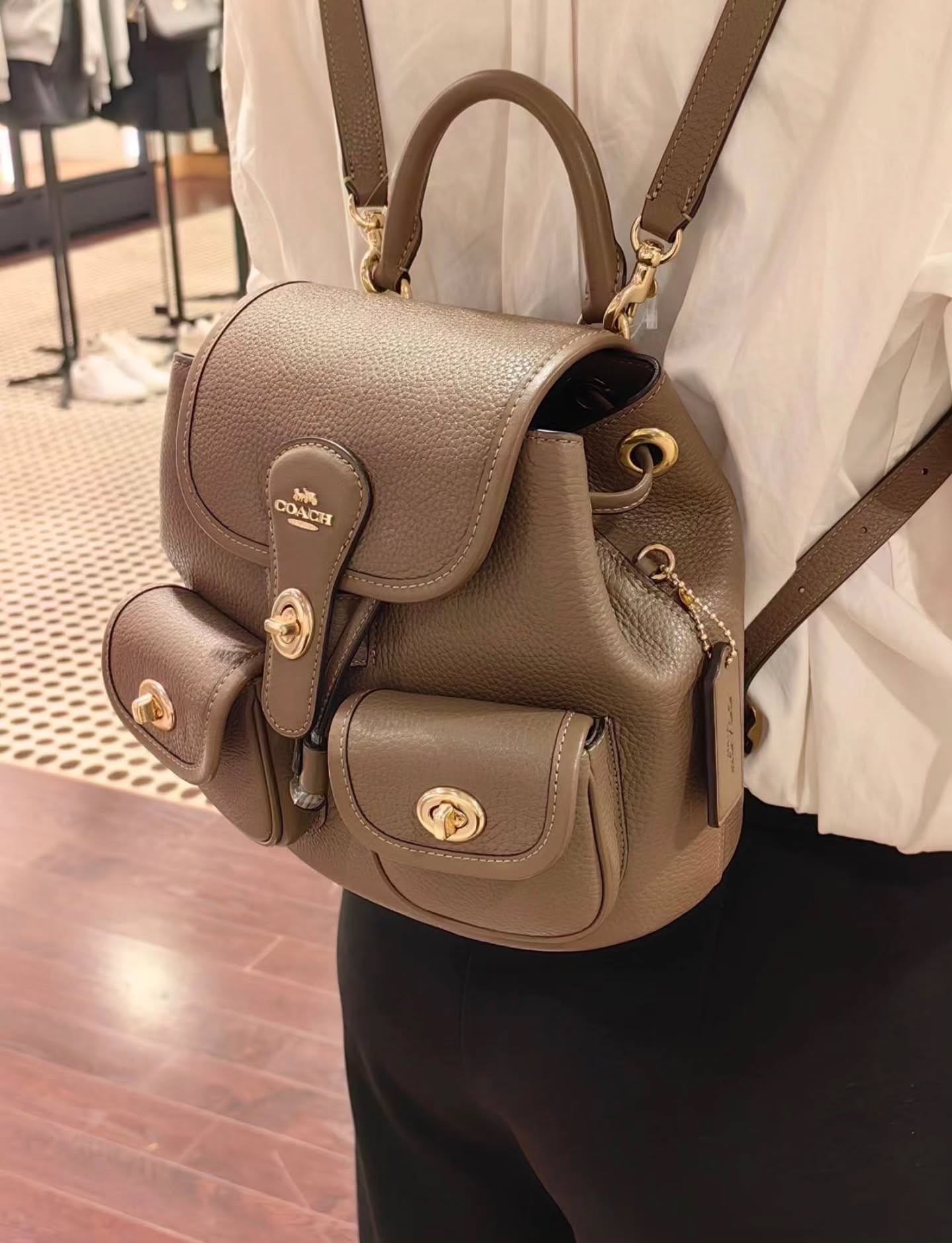 🇯🇵Coach Hadley 双肩包