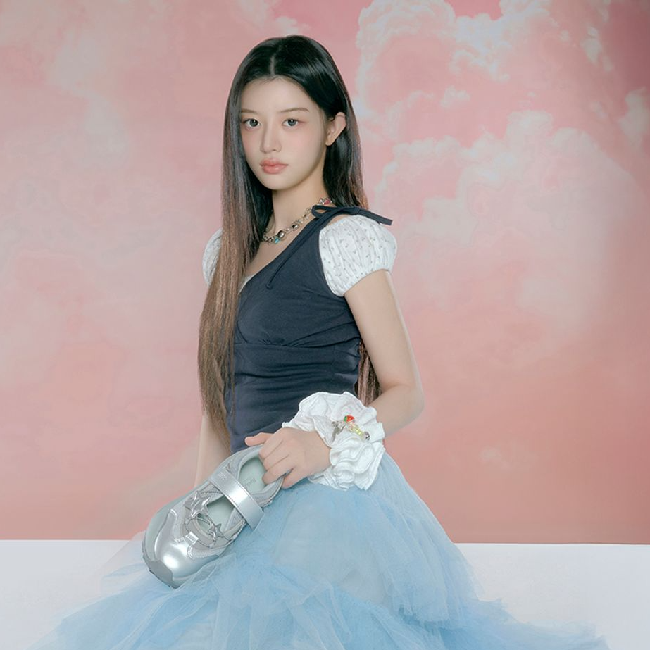 [Rockfish Weatherwear x ILLIT] BRYN VELCRO SNEAKERS V2 (2色)