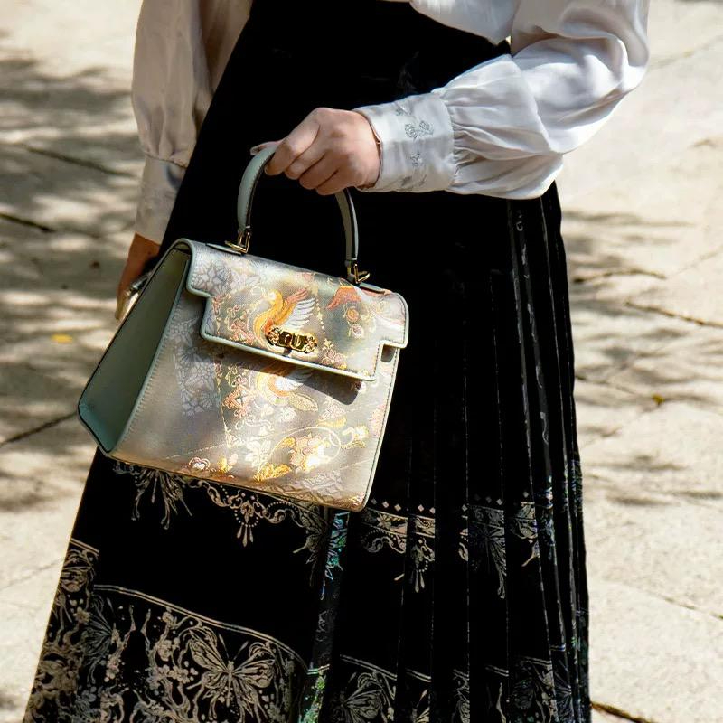 唐錦∞春曉曲刺繡花鳥紋新中式手袋