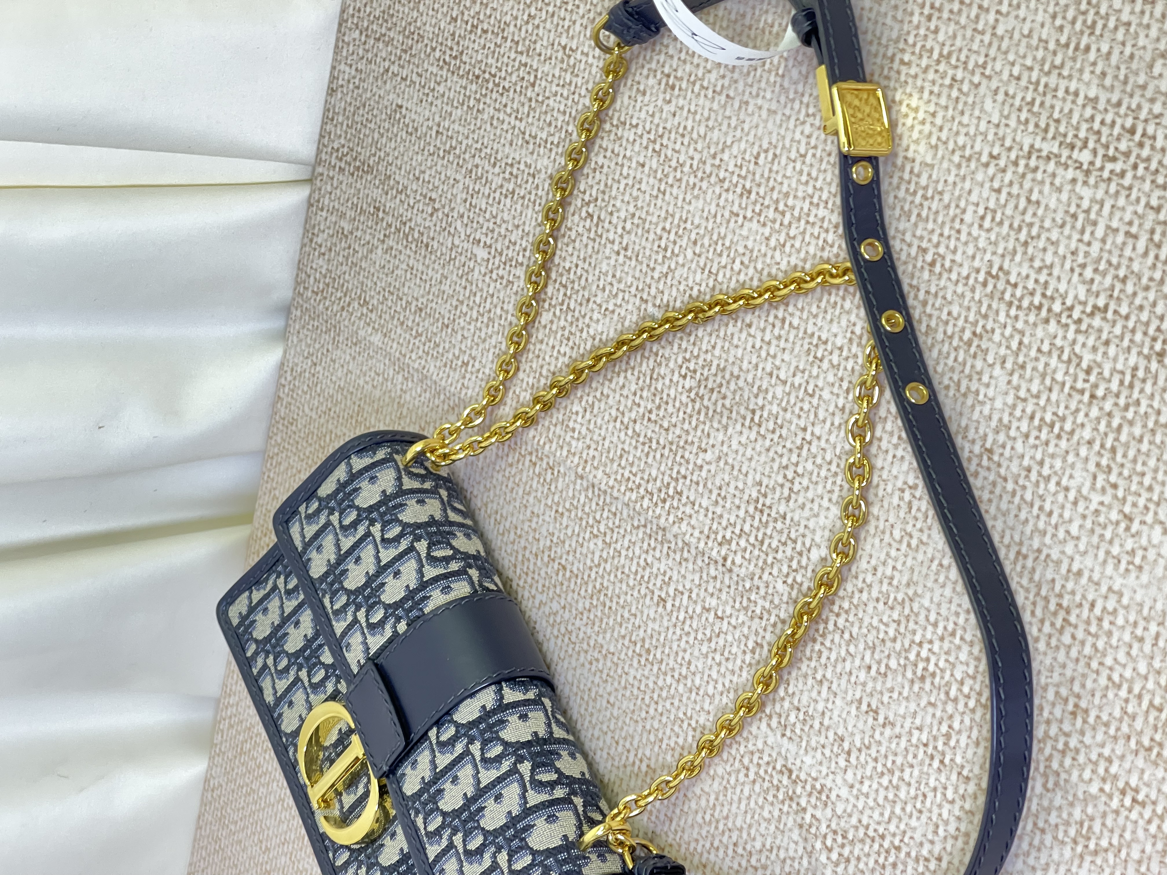 Pre owned Dior 30 Montaigne Oblique / Product Code: 26031105