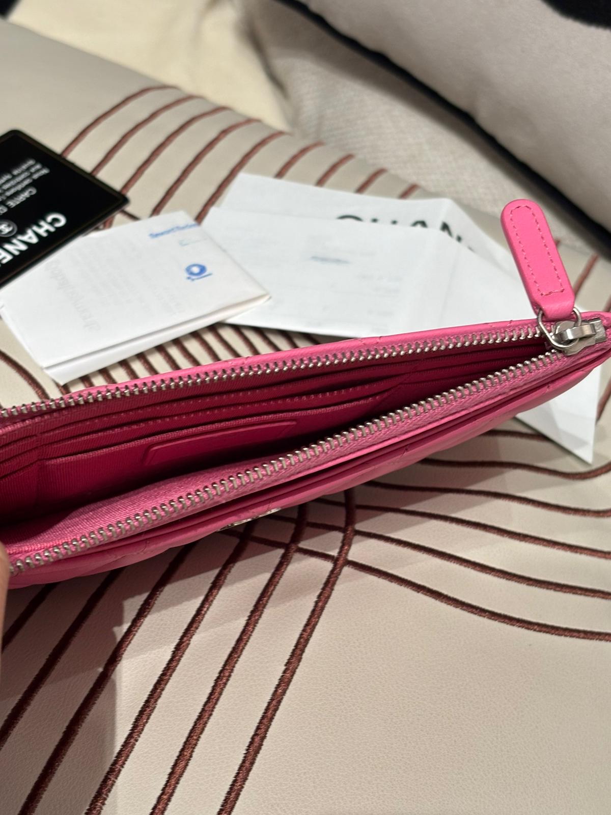 Chanel zip pouch A81462, 100%Authentic ,98%new ✅ 收據✅27card   