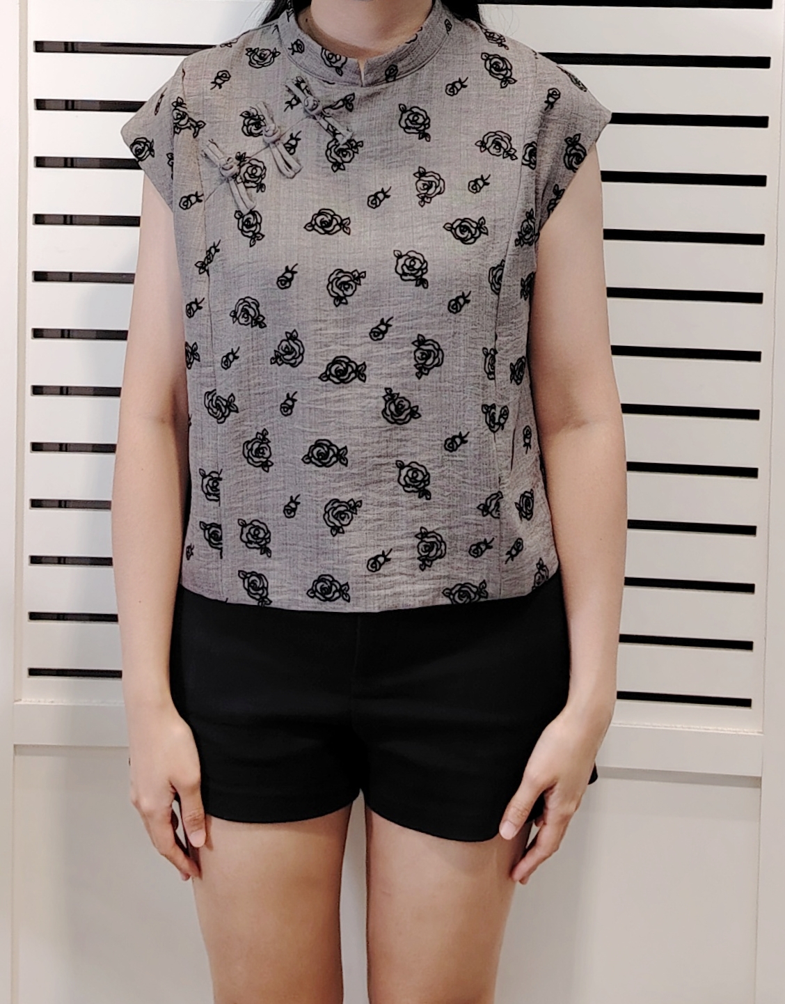 25020 Cny Style Sleeve Less Blouse