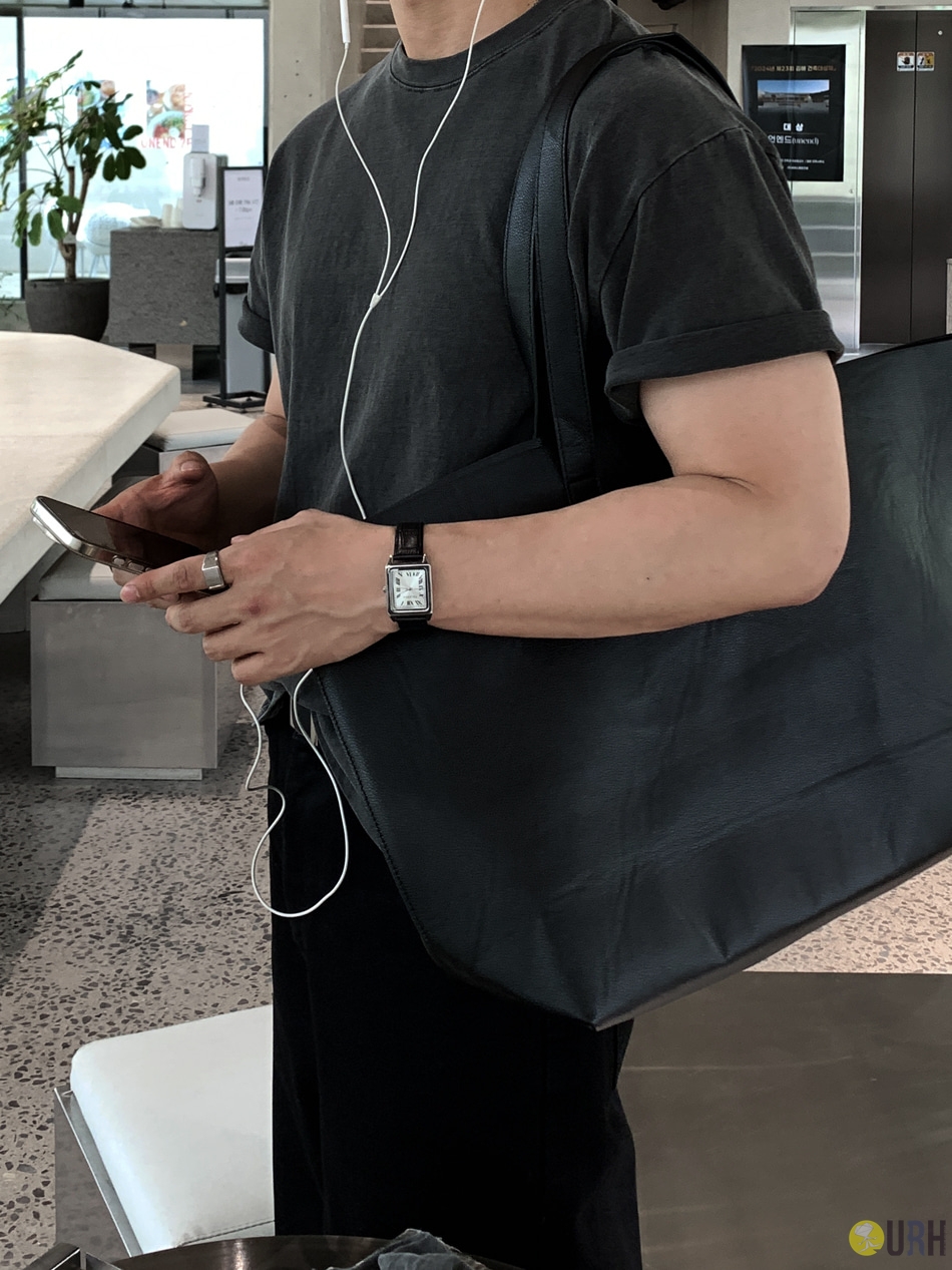 【100%保證韓國直送】韓系極簡方正皮革大容量肩背手提托特包 👜 [2 color] RL114956