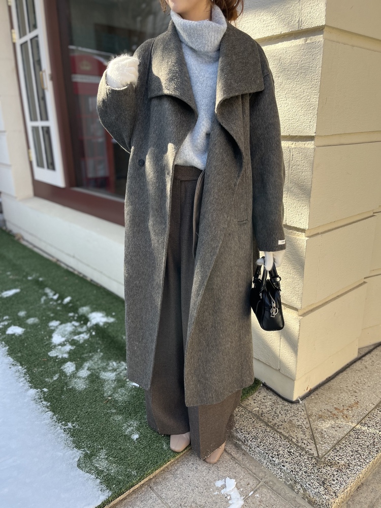 Warm-Tone Buckle Drape Slacks (Brown)