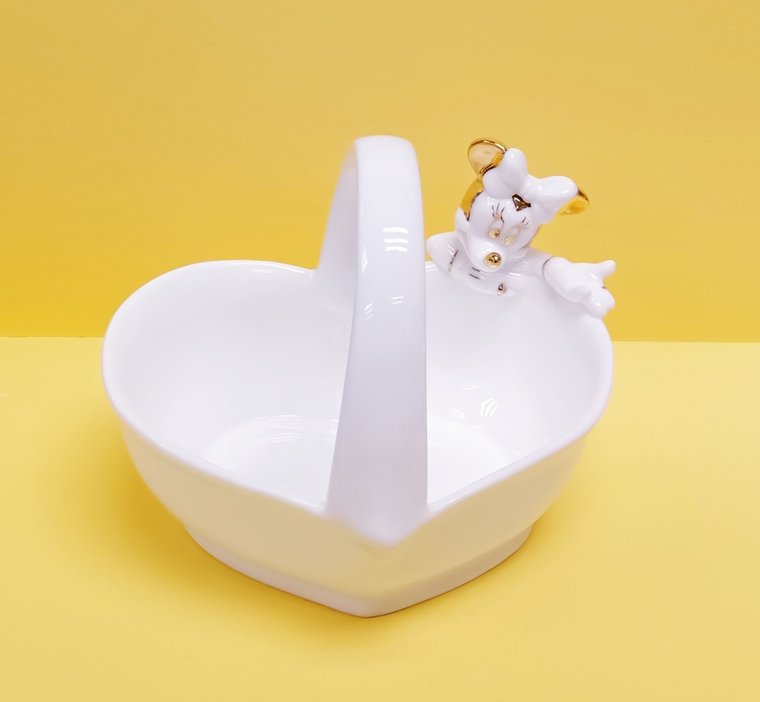 BONE CHINA HEART SHAPED BASKET 骨瓷心型籃子 Minnie Mouse    (KD-13)