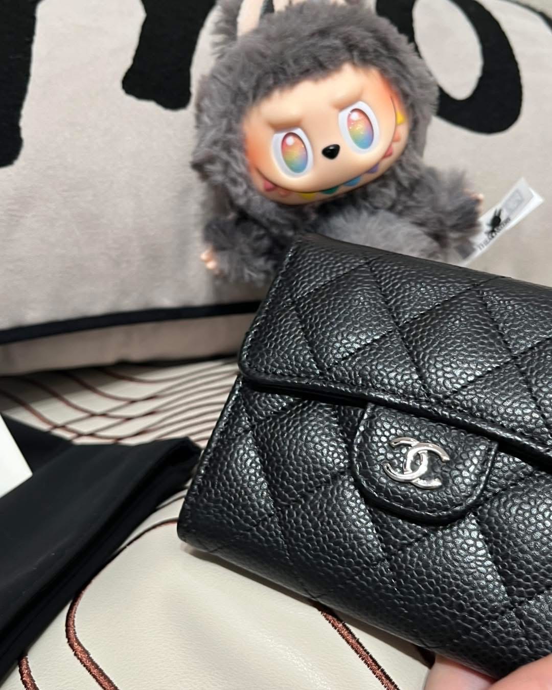 Chanel classic wallet 黑色魚子醬牛皮銀扣經典短銀包100%Authentic,99%new ✅新晶貼✅Dust bag✅ box