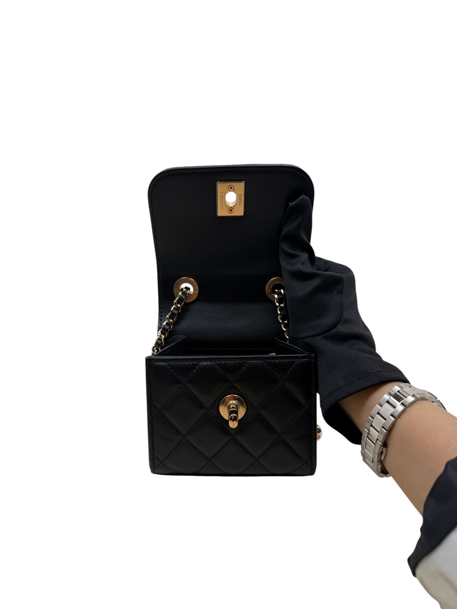 直播貨品 |  [1個-$100 2個-$300］C21