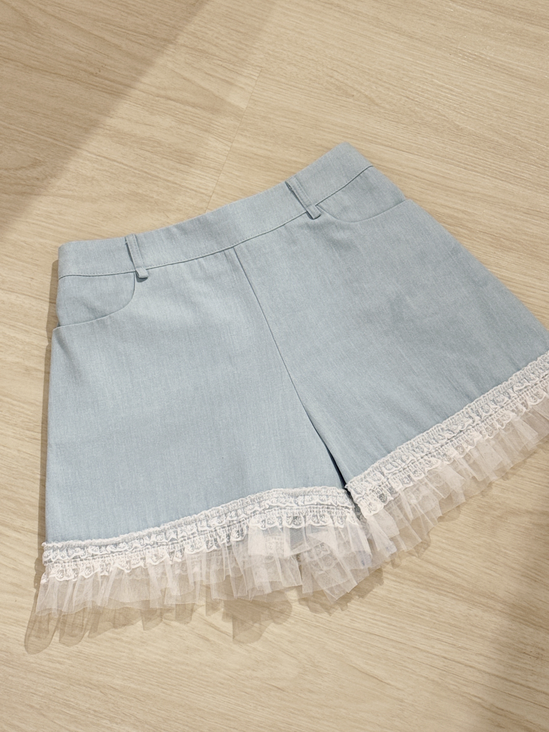 #HANNA-made# Lace Breeze Denim Shorts