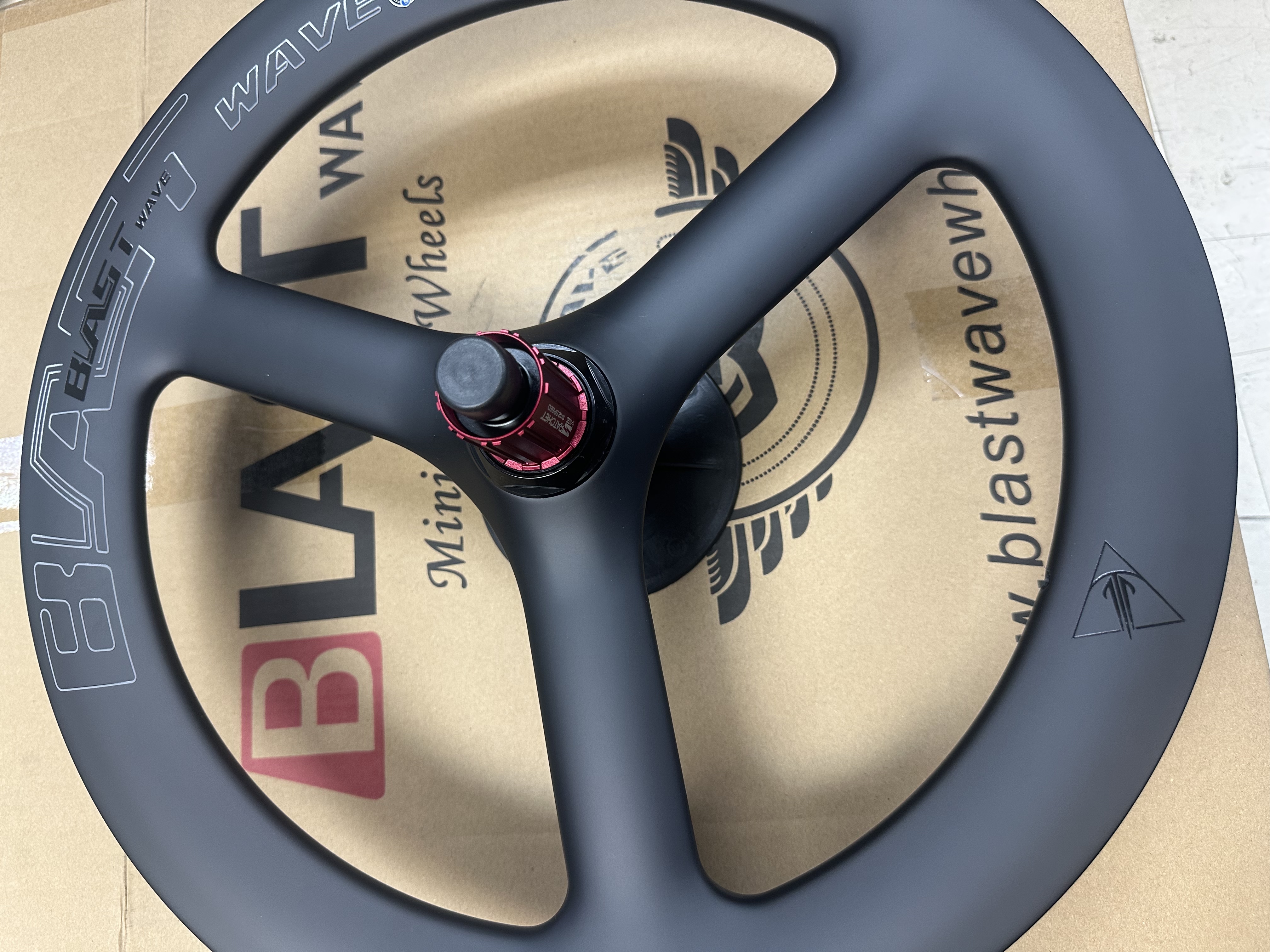 Java Neo 406 20”Blast wave 碳纖維專用輪框