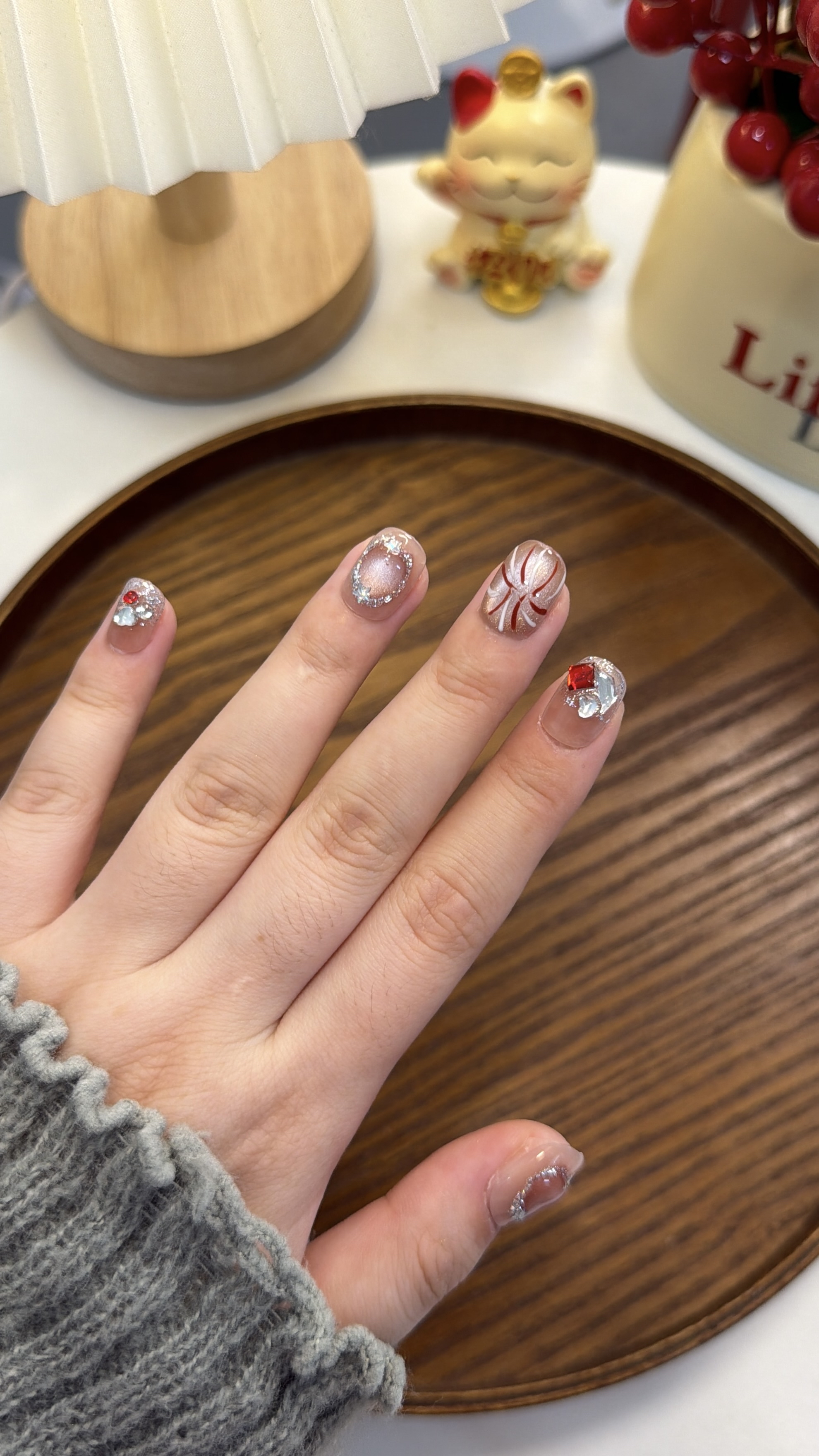 烟花贺岁 短方圆