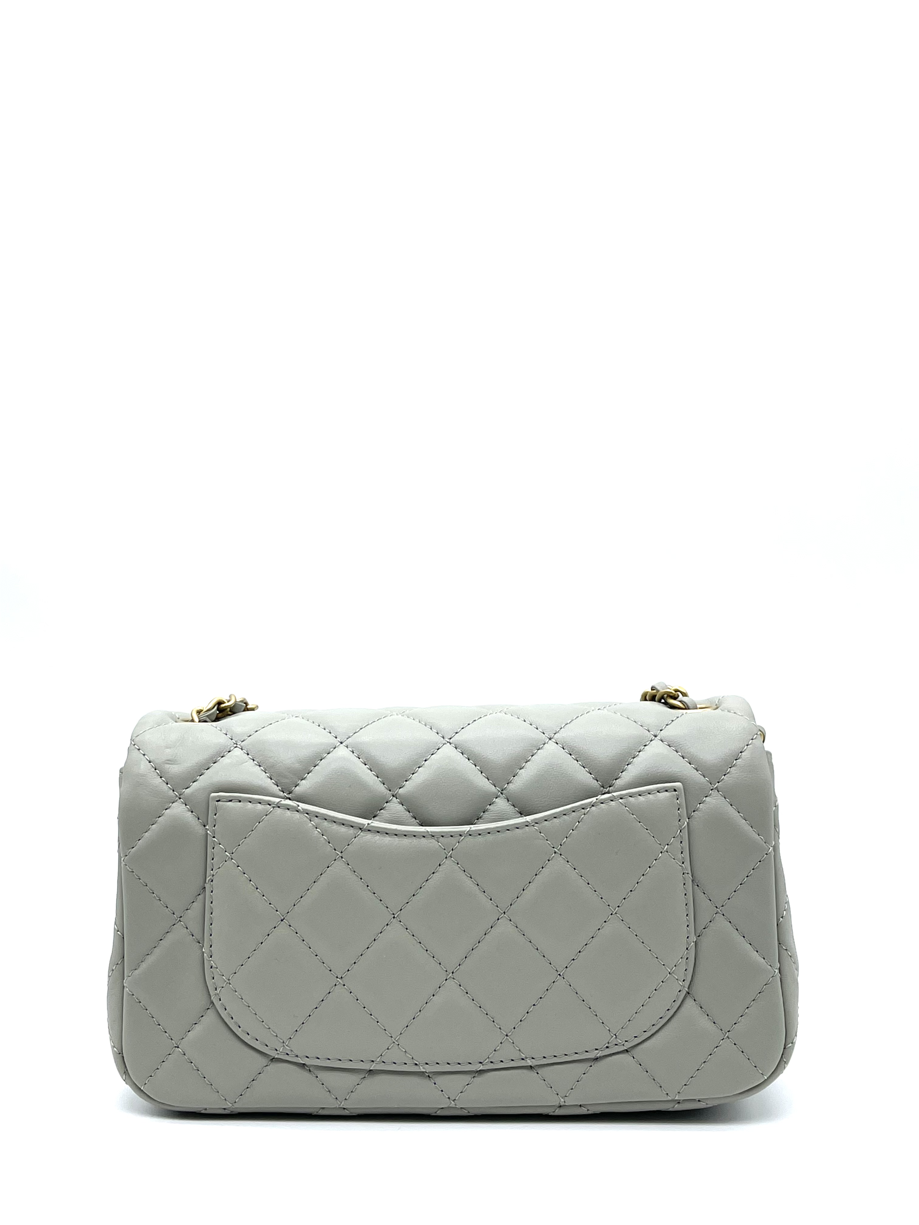 Pre-owned Chanel Mini Square Flap Bag / Product Code: 26032305