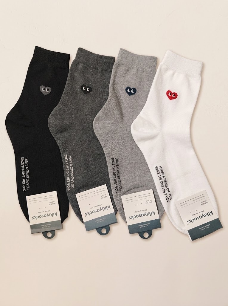 Korean Heart Eyes Men’s Mid Crew Socks