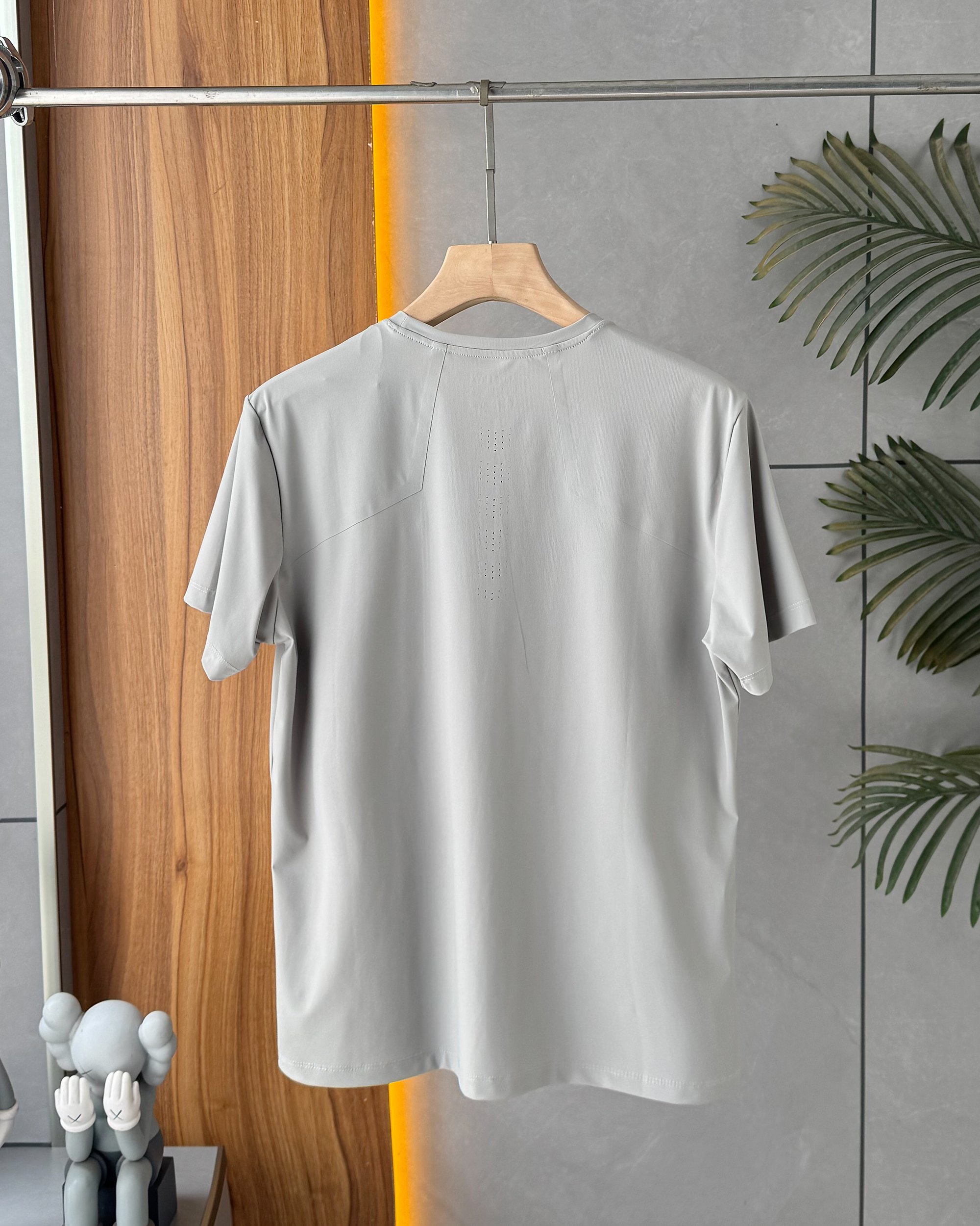 $158件。2件起$150件。。ARC'TERYX 始祖鳥 冰絲速乾圓領T恤（戶外機能款）想搵件涼爽又有質感嘅Tee？呢款真係性價比超高💯