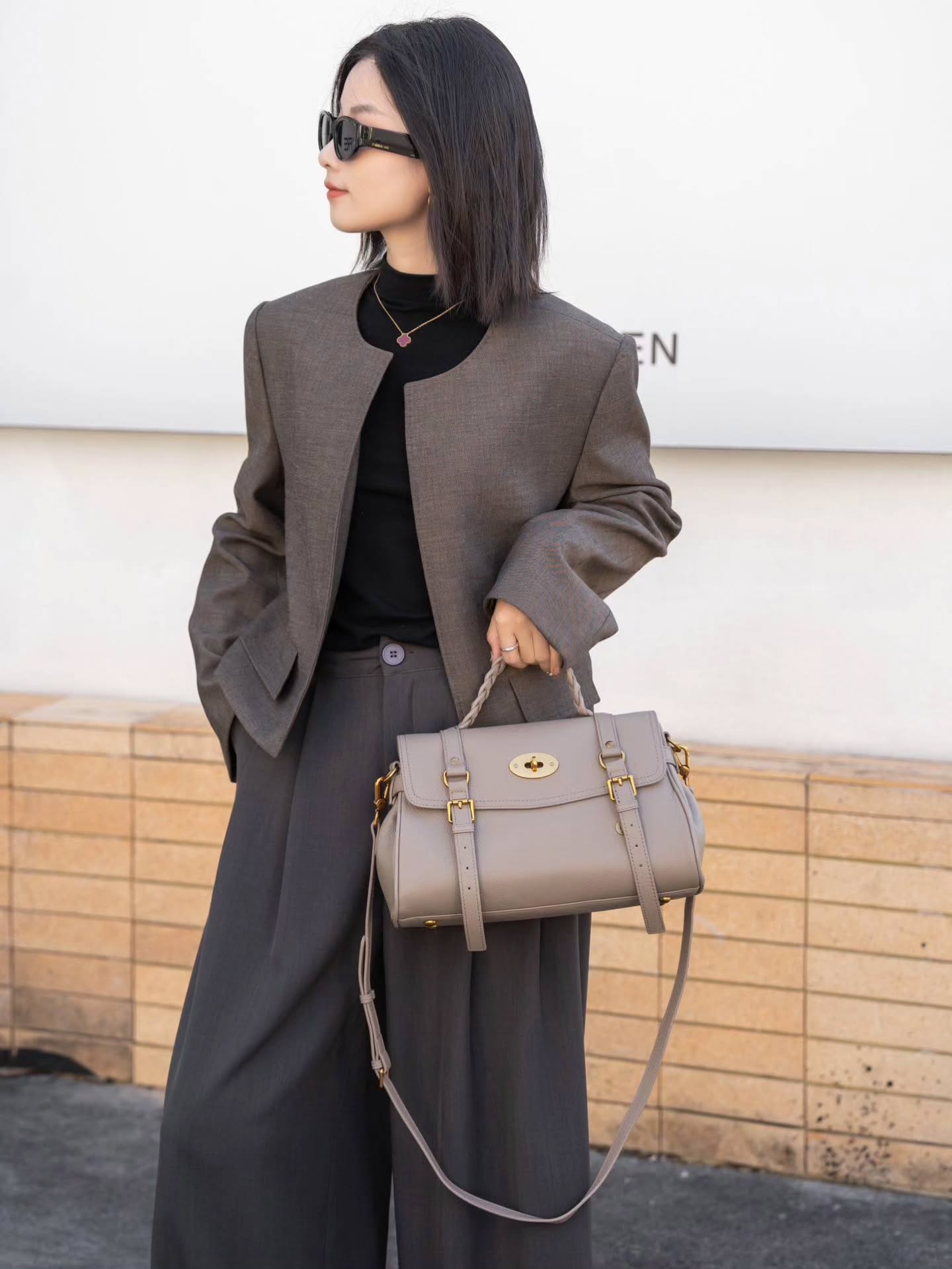 6683# 手提斜挎通勤包🇨🇳