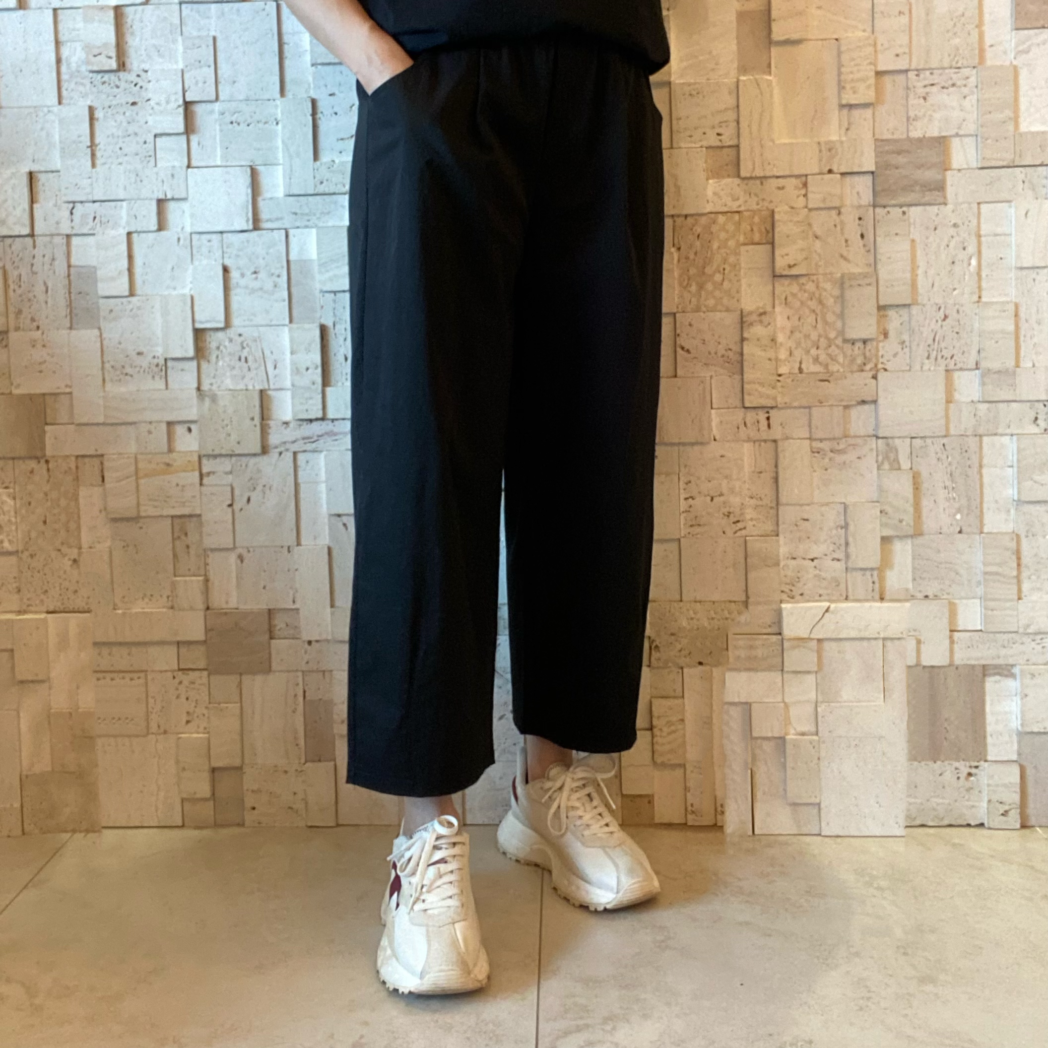 B00562 滑身百搭闊腳褲♨️