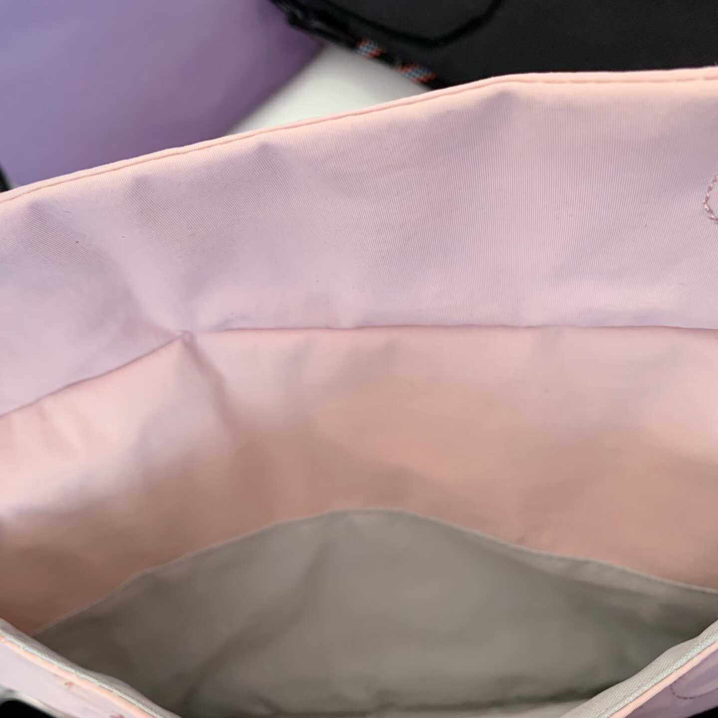 預訂 Danton斜揹包 [貨號26A1455]