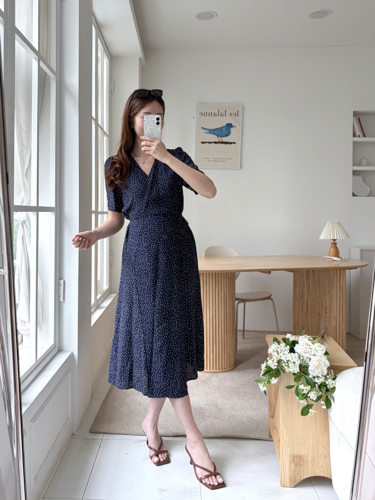 [限量!!] Isa Dotted Wrap Dress