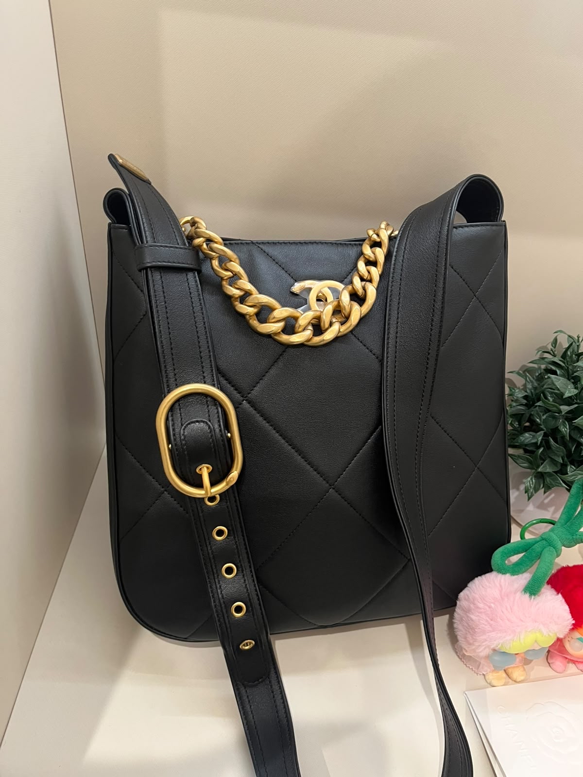 Chanel easy mood Hobo Bag AS2844 bucket bag,100%Authentic, 98%New ✅香港專門店收據✅晶片✅Dust bag✅Box