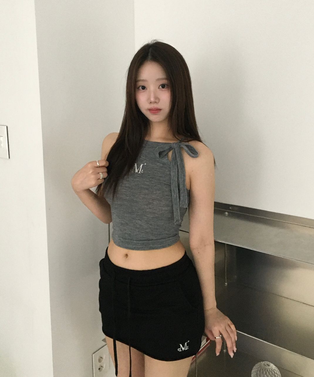 🇰🇷訂購｜MUCENT｜Bow-up Ribbon Crop Halter Sleeveless Nashi  5色 