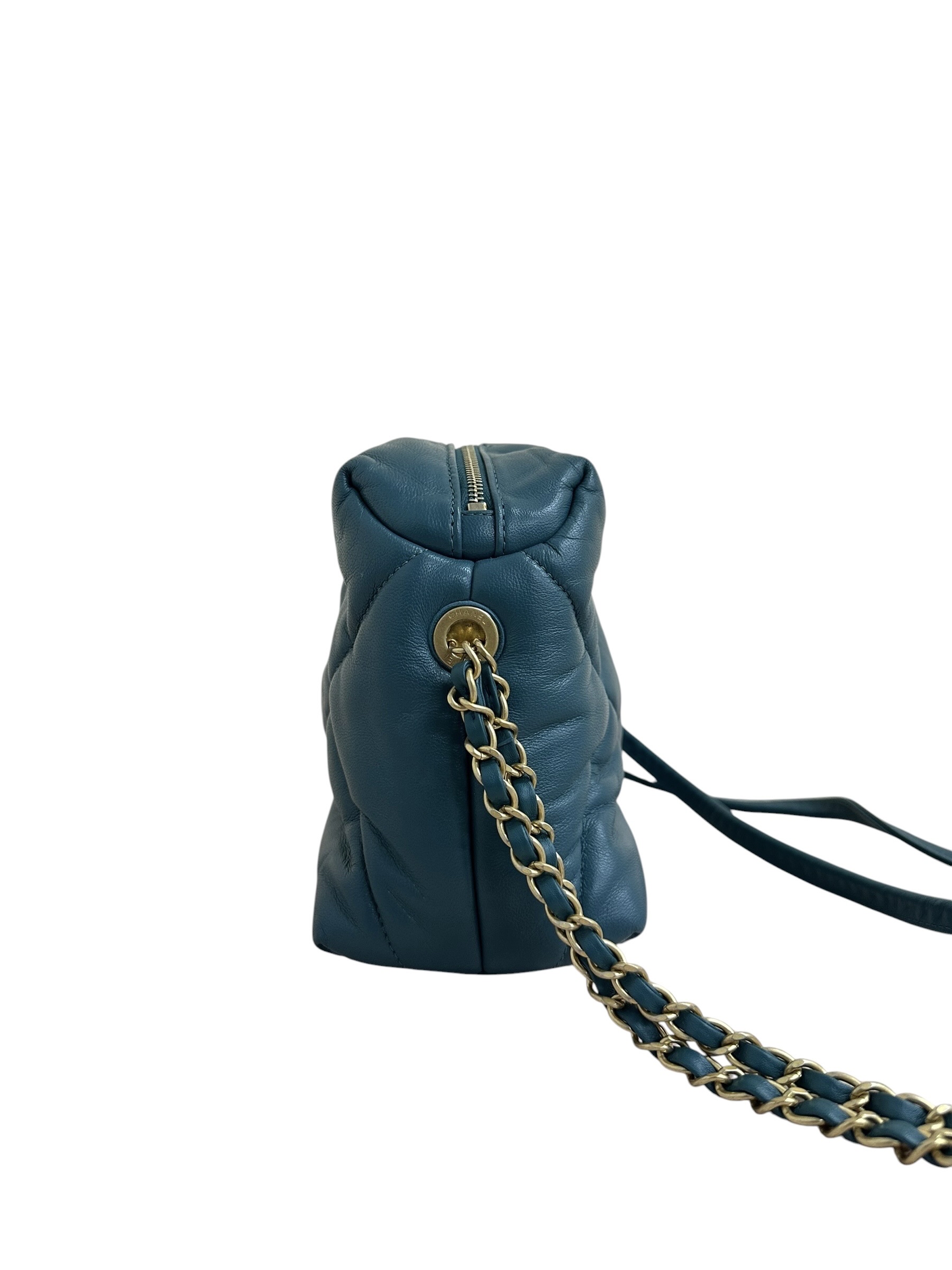 Pre-owned Chanel shoulder bag  / Product Code: 070101