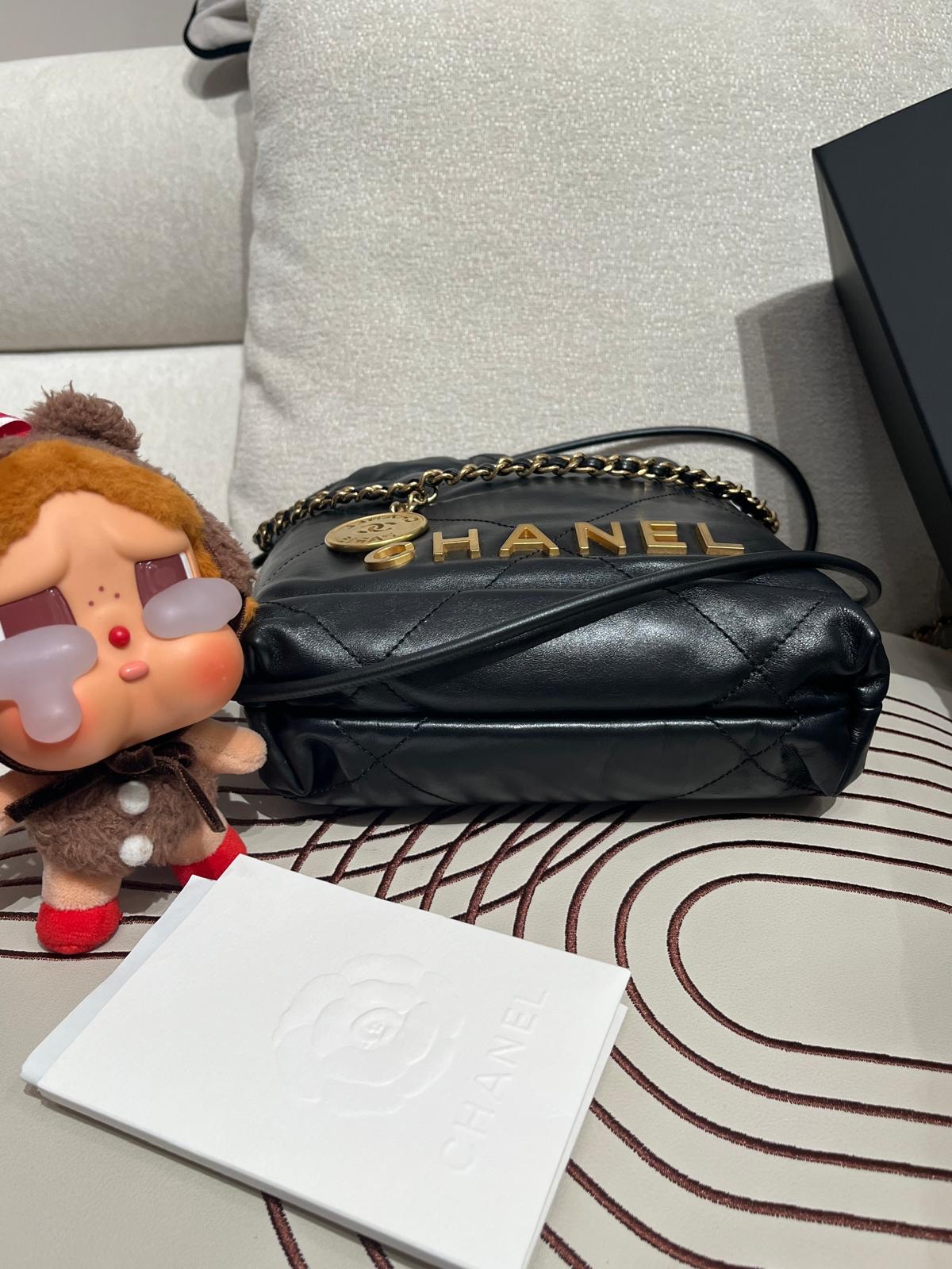 Chanel 22 Mini 黑色牛皮金鏈 100%Authentic, 95%New ✅專門店收據✅晶片✅Dust bag✅Box