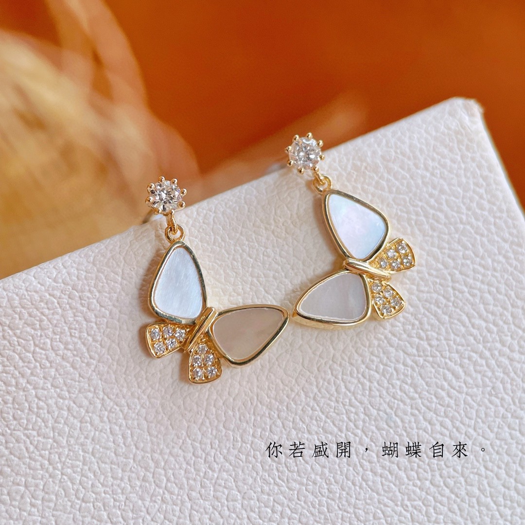 18K Mother of Pearl Diamond Earrings 