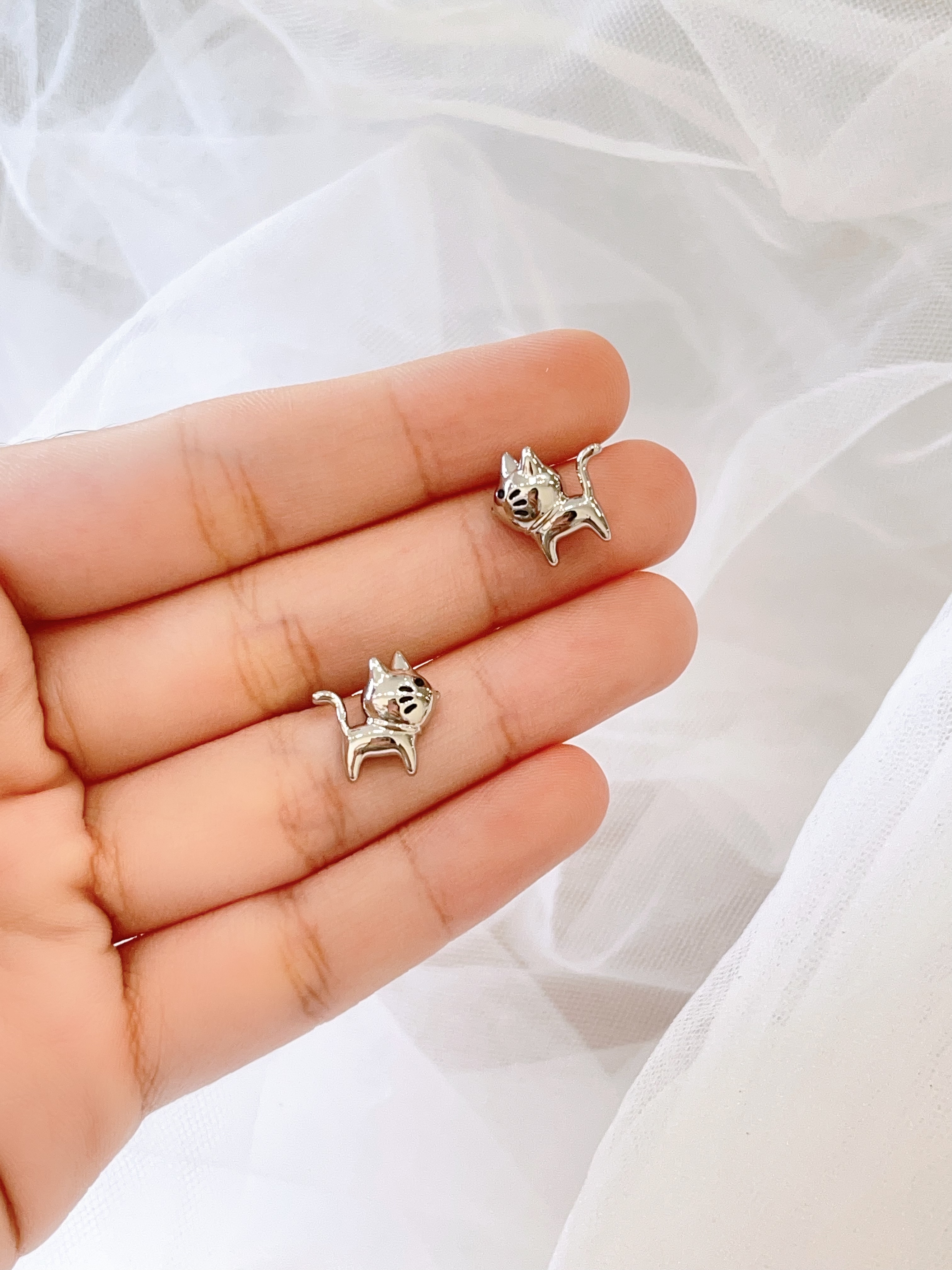 漫步银色可爱小猫耳环