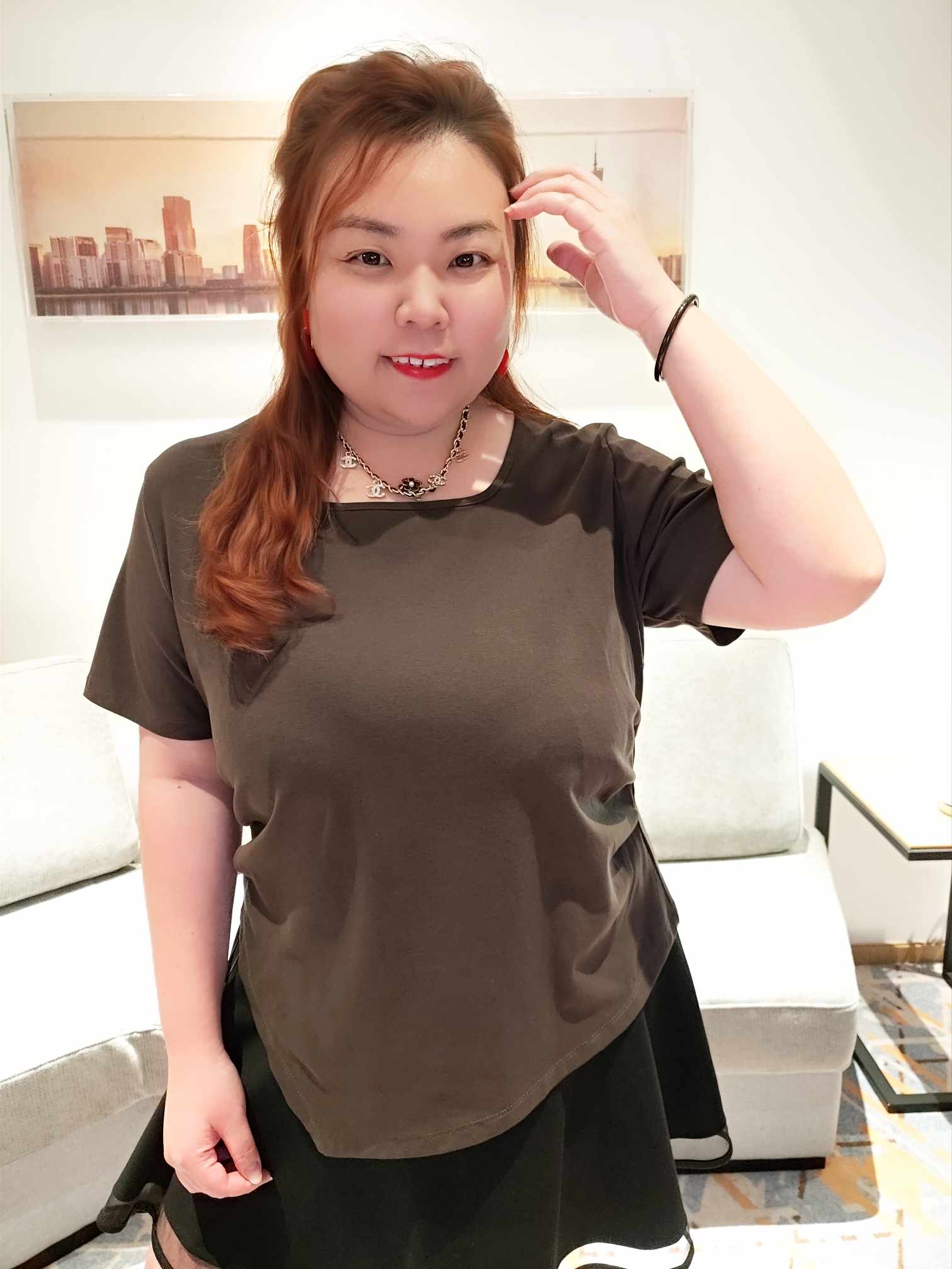 YCE05 931 方领显瘦收腰不规则上衣