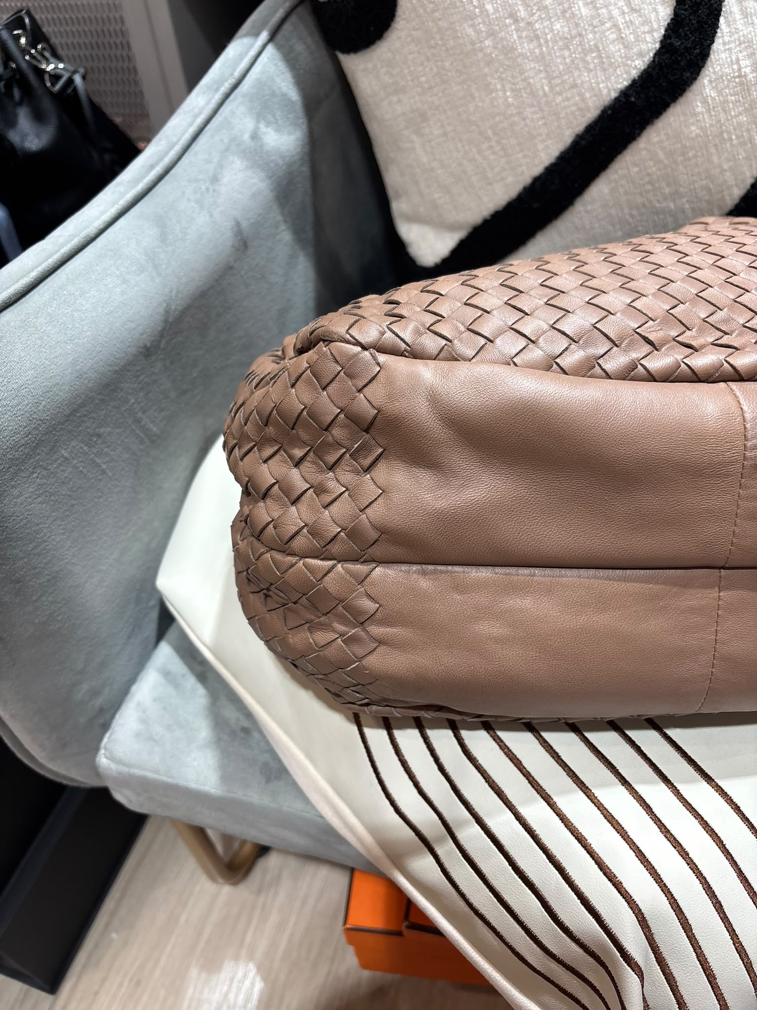 Bottega Veneta BV Hobo Bag 100%Authentic,98%new ✅dust bag 