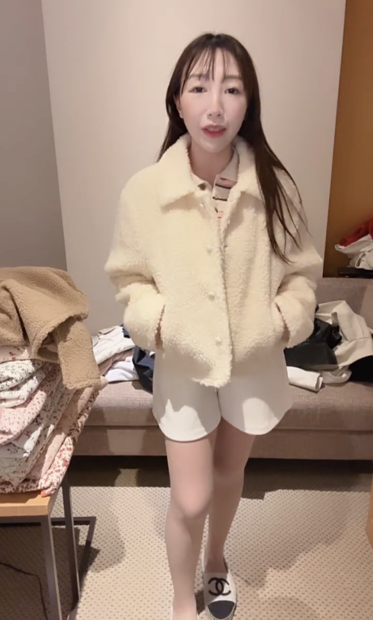 羊羔毛款外套23/1韓國酒店直播#ff2763