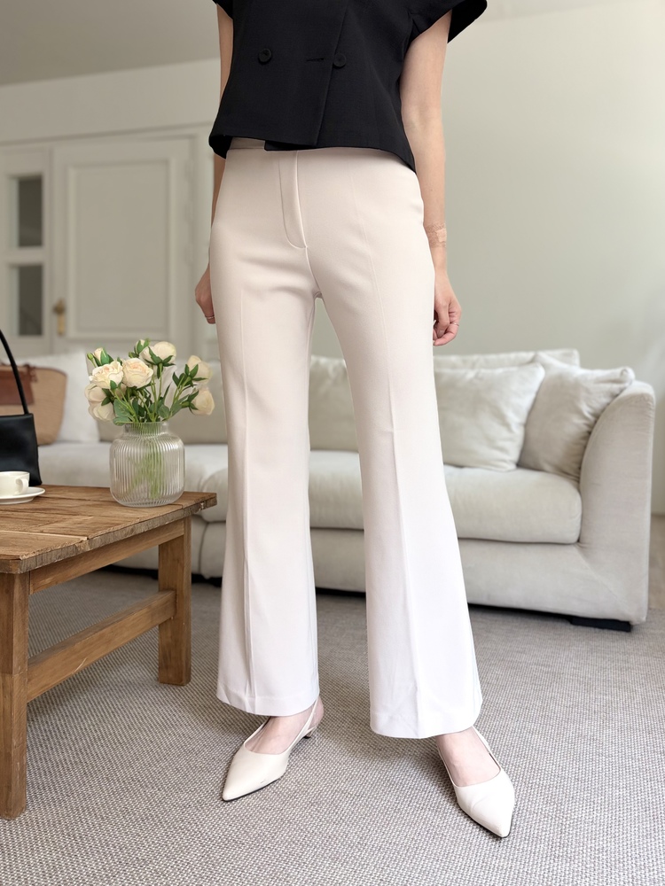 Pull-On Stretch Pants (Light Beige)