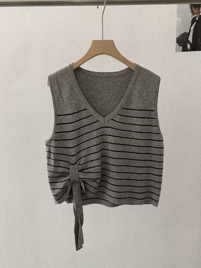 V领撞色条纹设计感宽松针织马甲