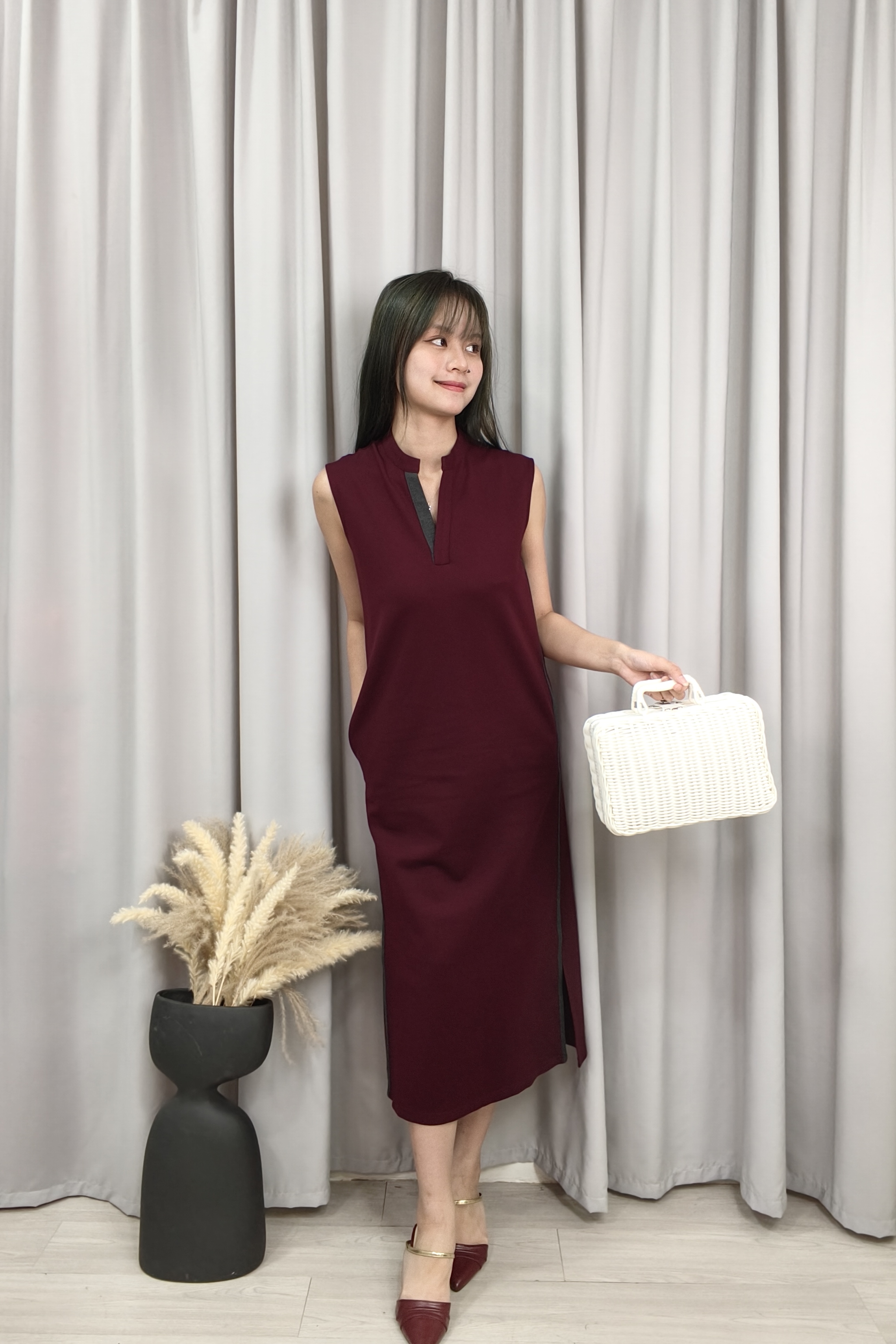 935701 Modern Mandarin Collar Midi Dress