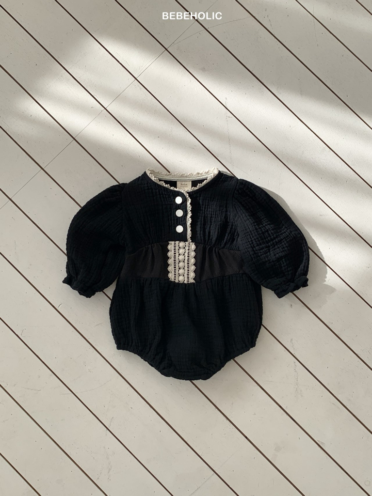 🌸預訂 韓國直送🌸🇰🇷BEBEHOLIC兩色蕾絲花邊長袖包屁衣