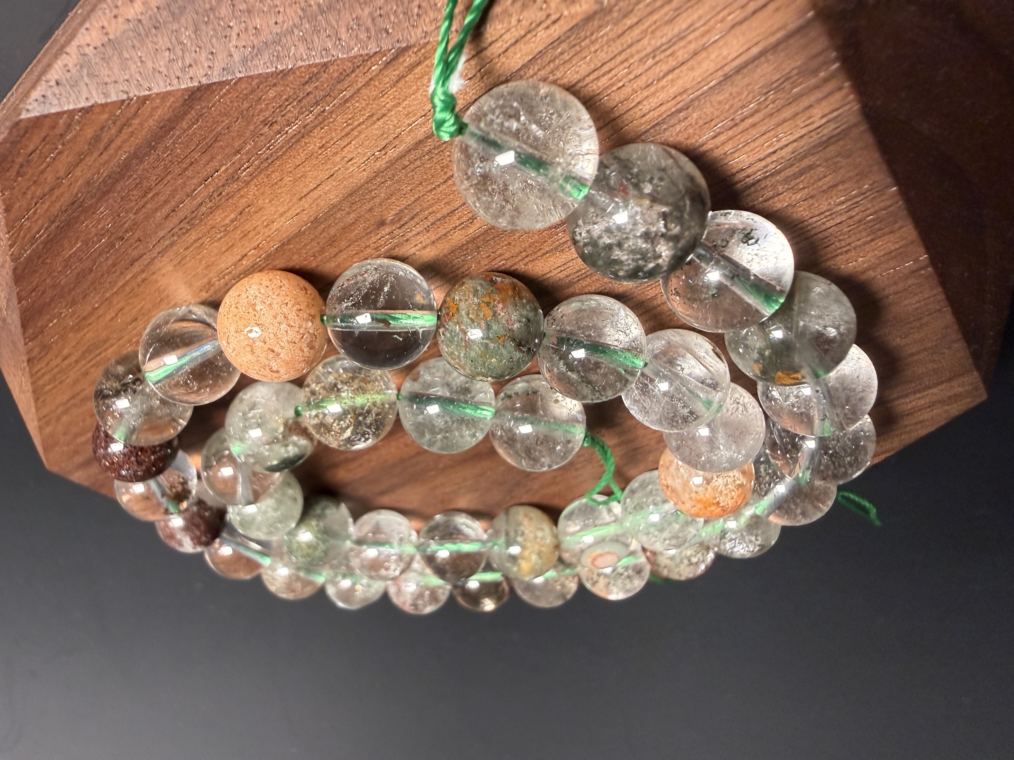 幽靈串珠 （10mm) (因應訂單客製手串，可穿兩條16cm)