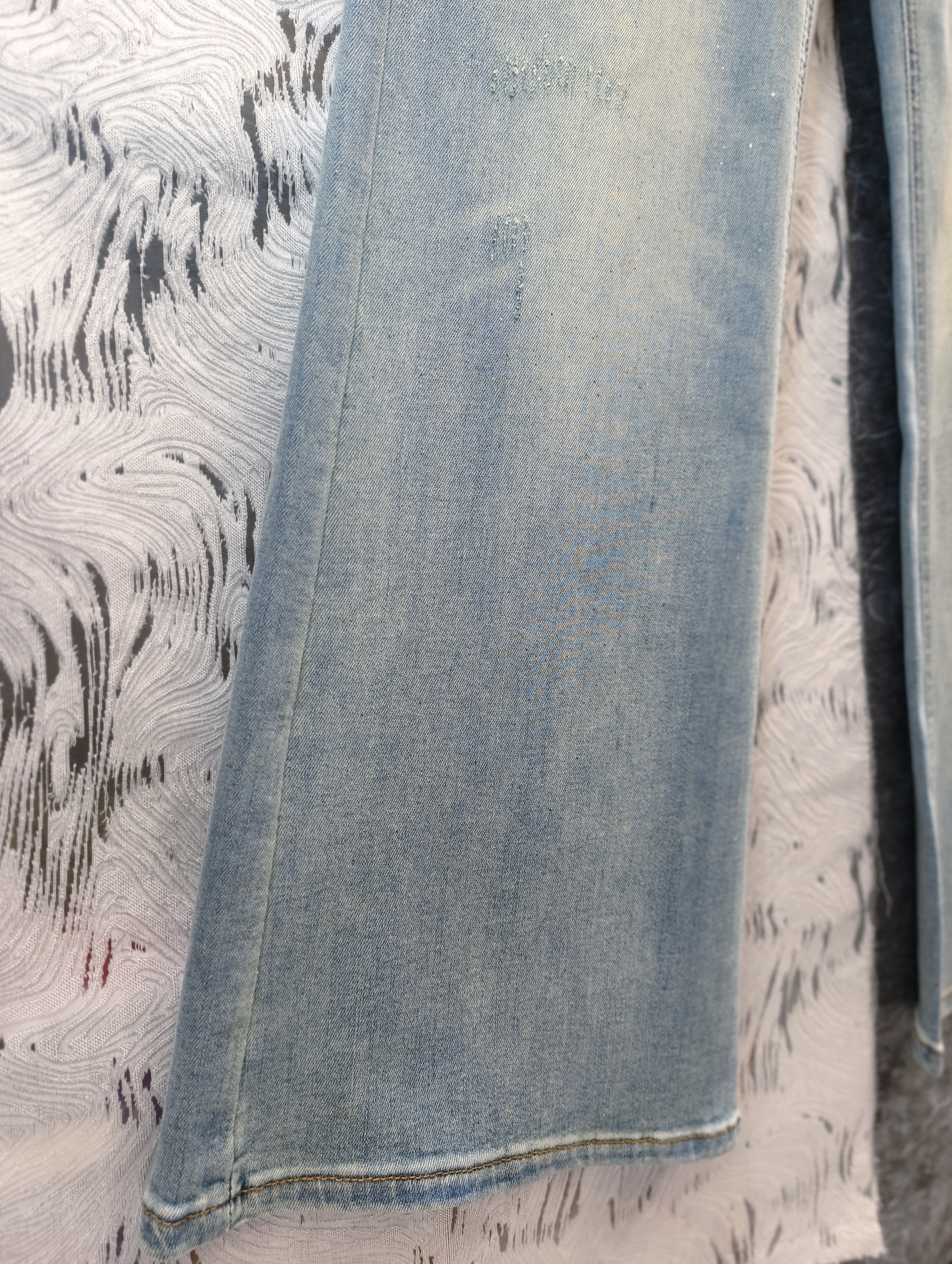 銀閃洗水喇叭牛仔褲