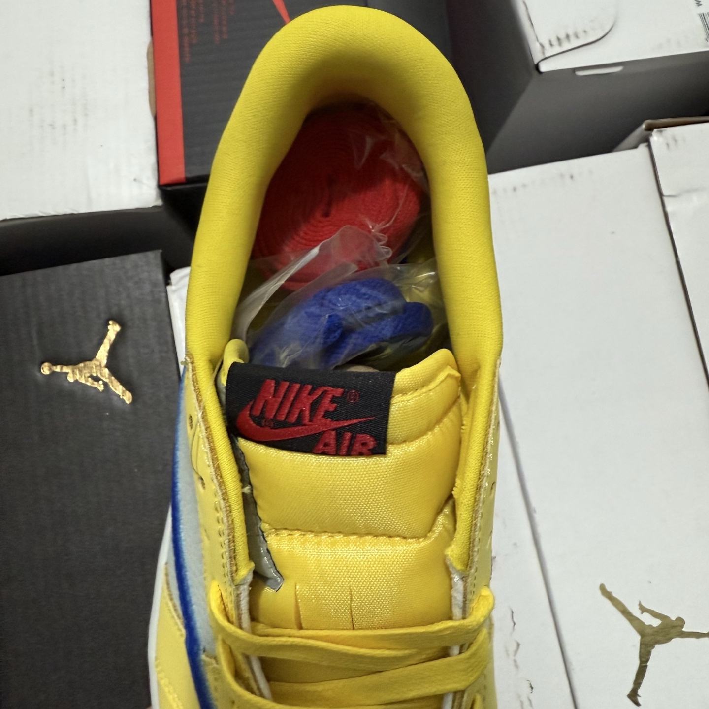 Travis Scott x Air Jordan 1 Retro Low OG "Canary" DZ4137-700