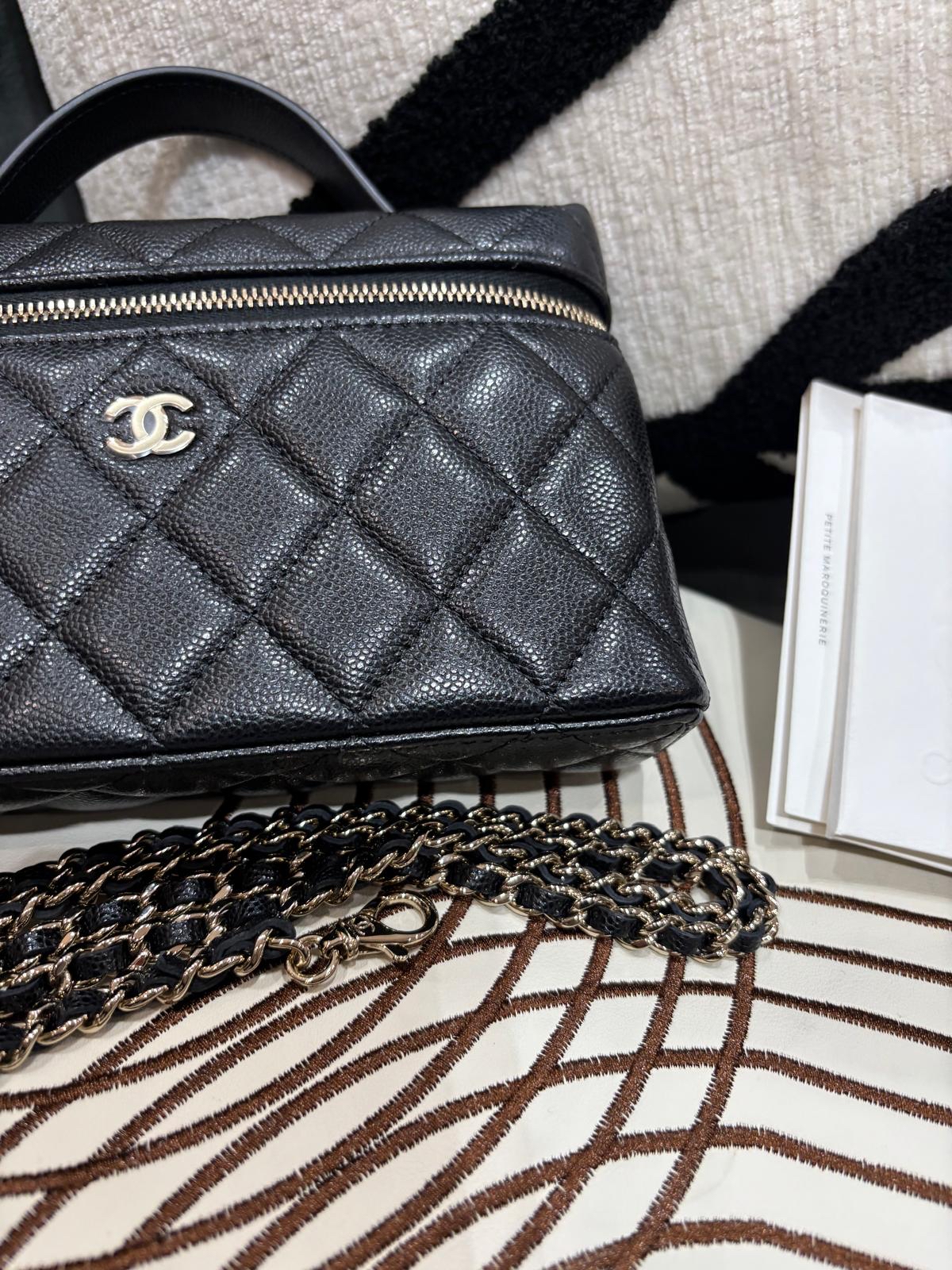 全新 Chanel AP4385 top handle vanity 黑色荔枝牛皮，100%AUTHENTIC,全新未使用品  ✅收據✅晶片✅塵袋