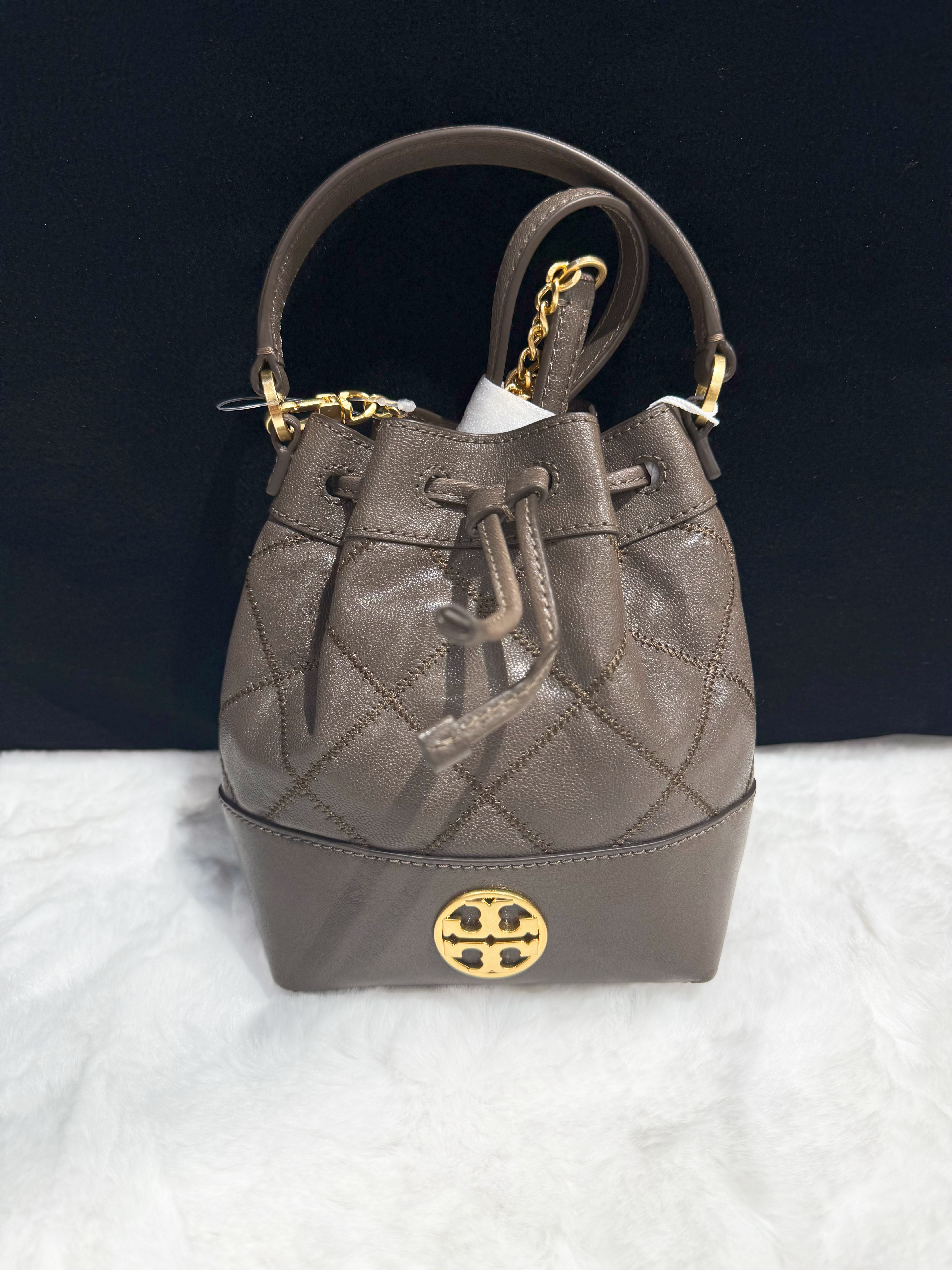 Tory birch Willa mini drawstring bag grey