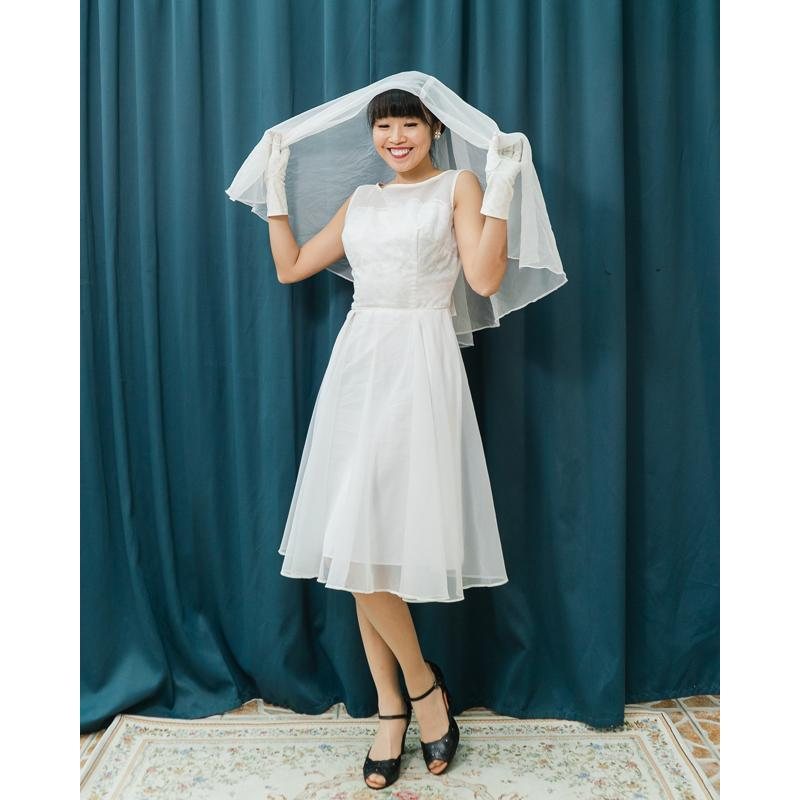 RARE! Vintage 1960s White Day Dress / 60s Wedding Dress with Veil from Canada(MT1228)