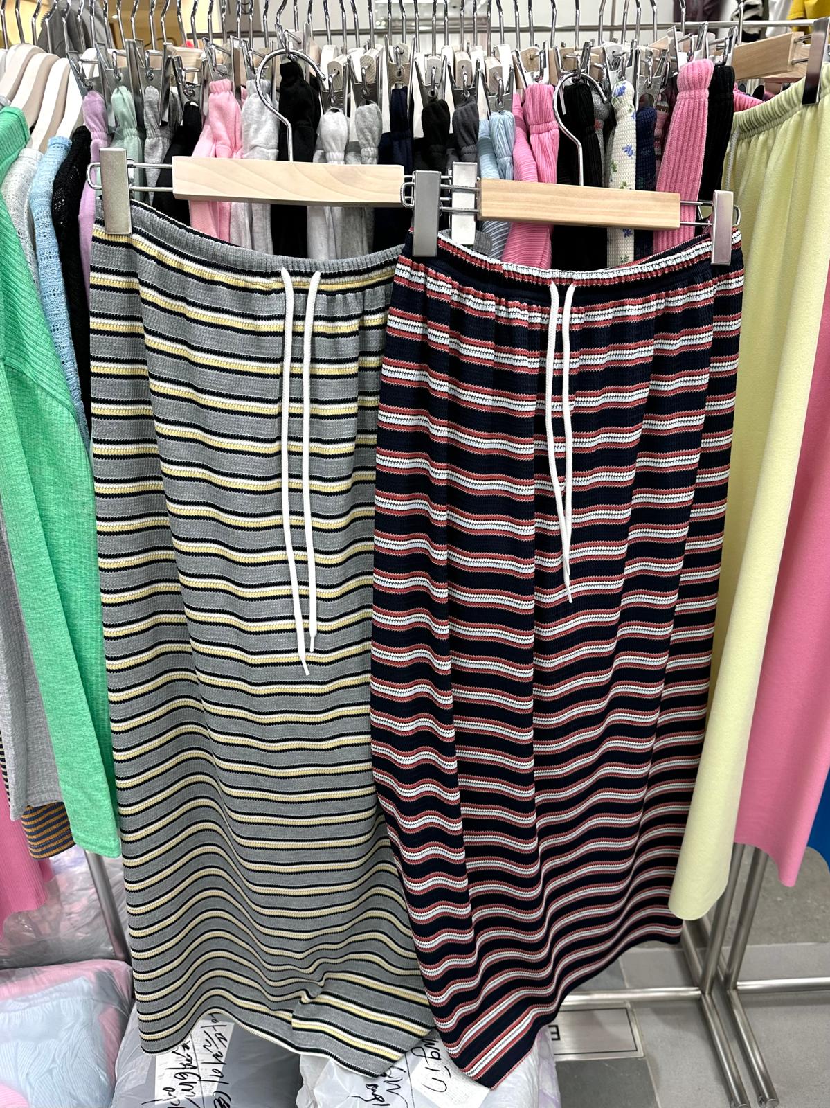 F05 拼色橫間半裙